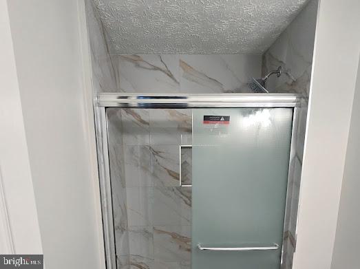 Real estate listing preview #12