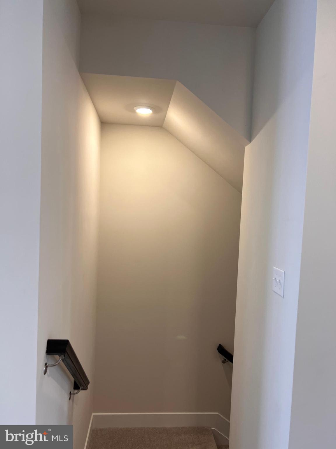 Real estate listing preview #28