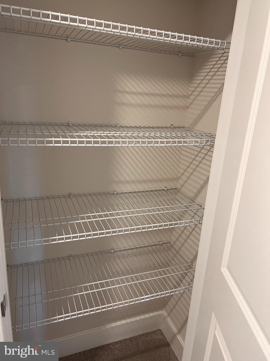 Real estate listing preview #4