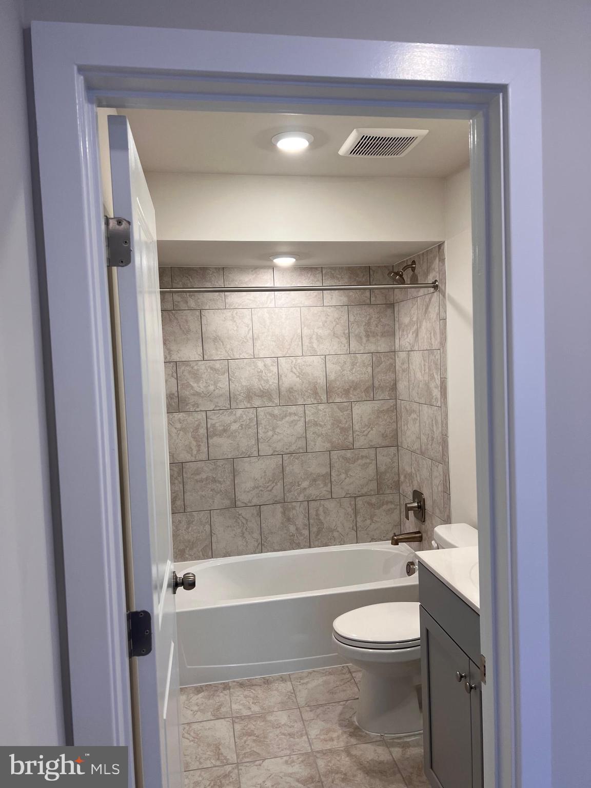 Real estate listing preview #32