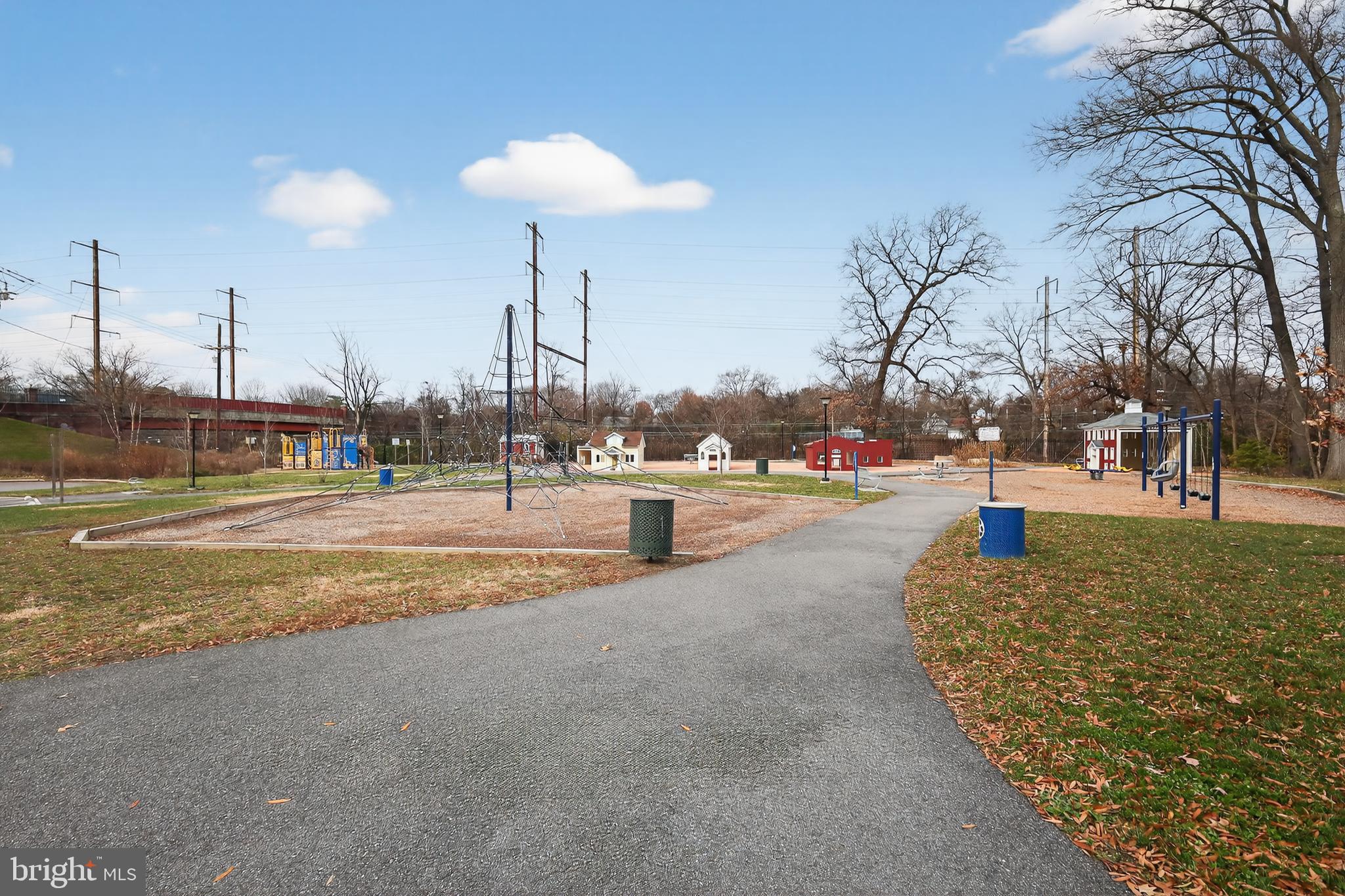 Real estate listing preview #28