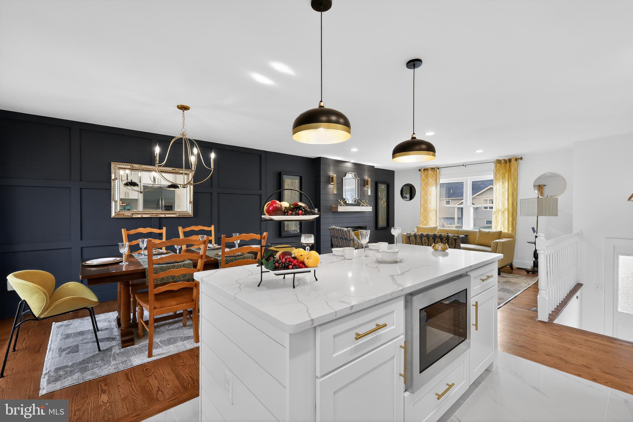 Real estate listing preview #6