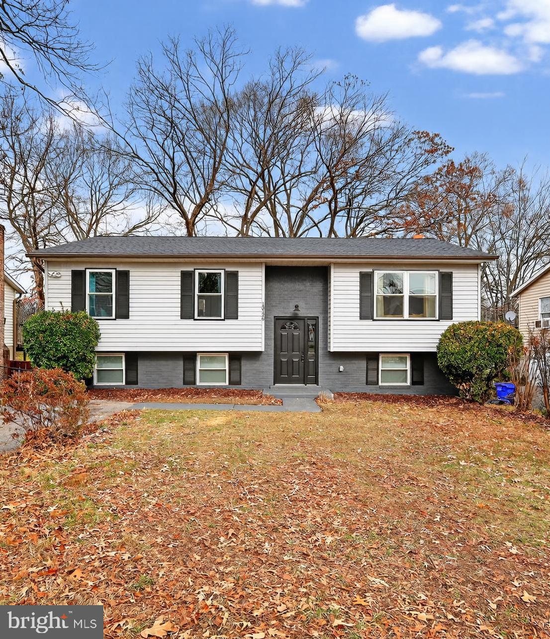 Real estate listing preview #2