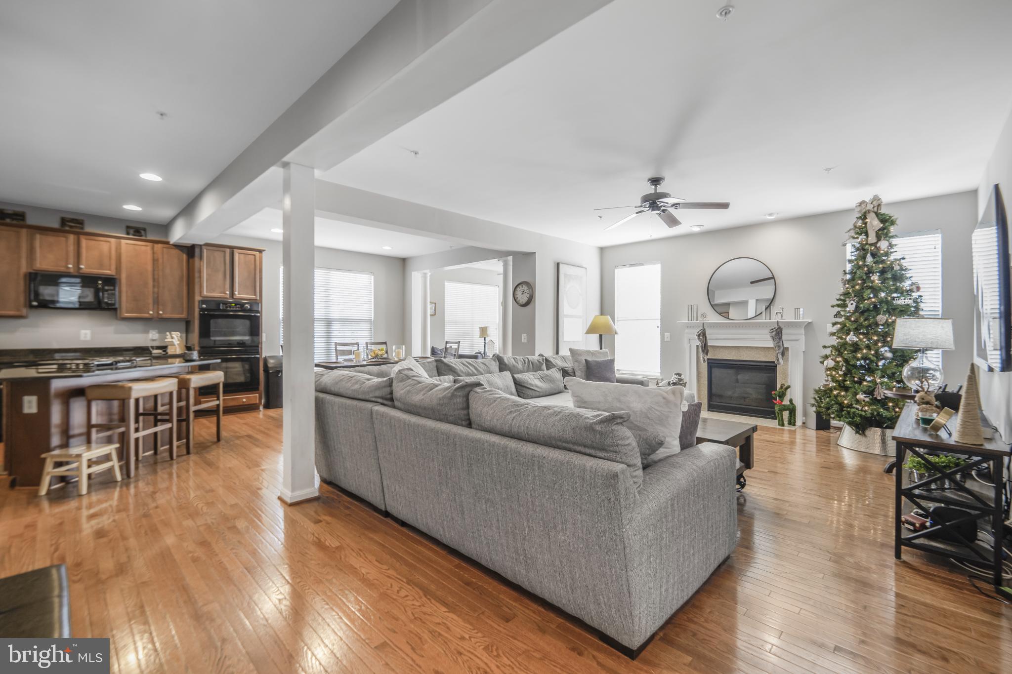 Real estate listing preview #11