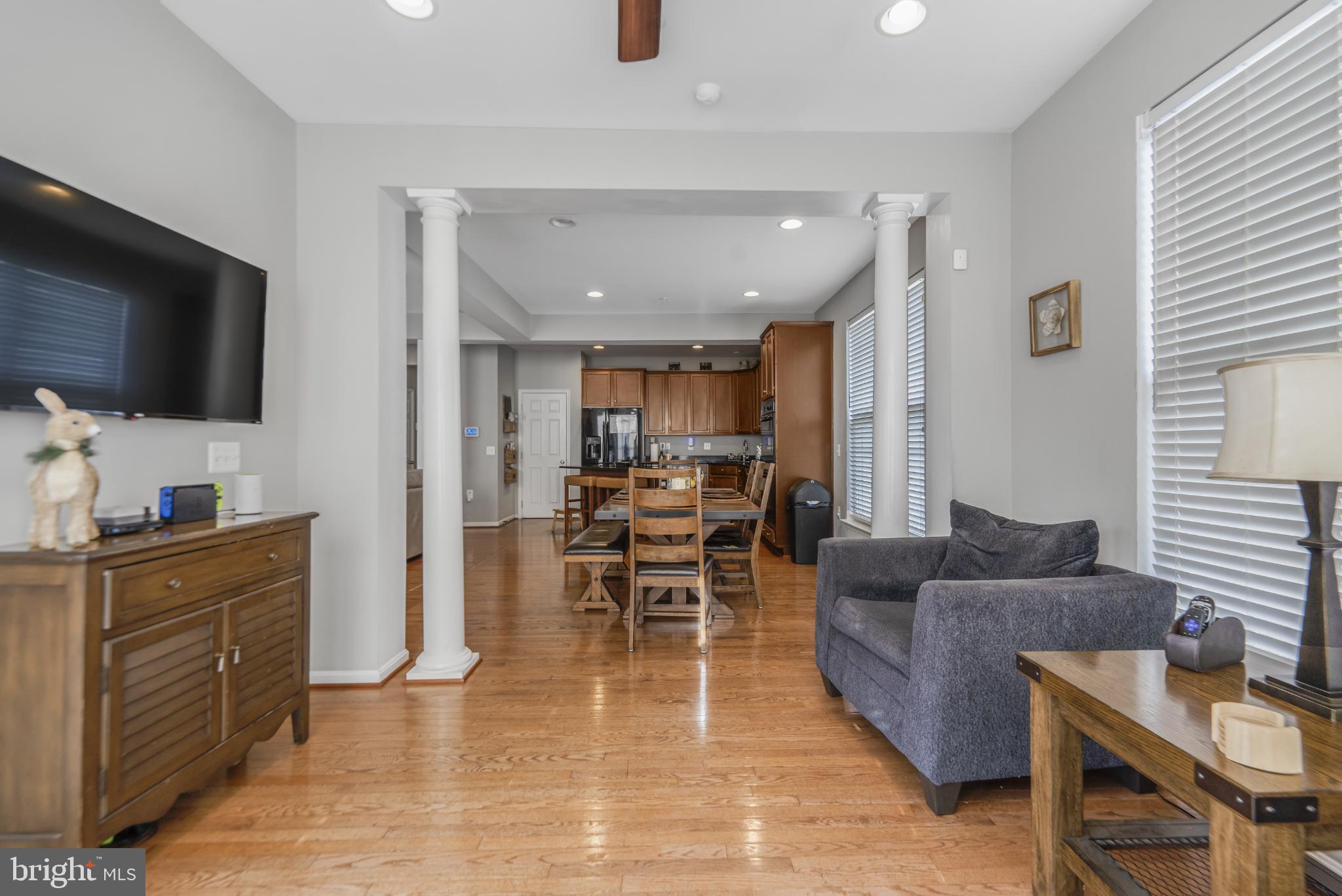 Real estate listing preview #17