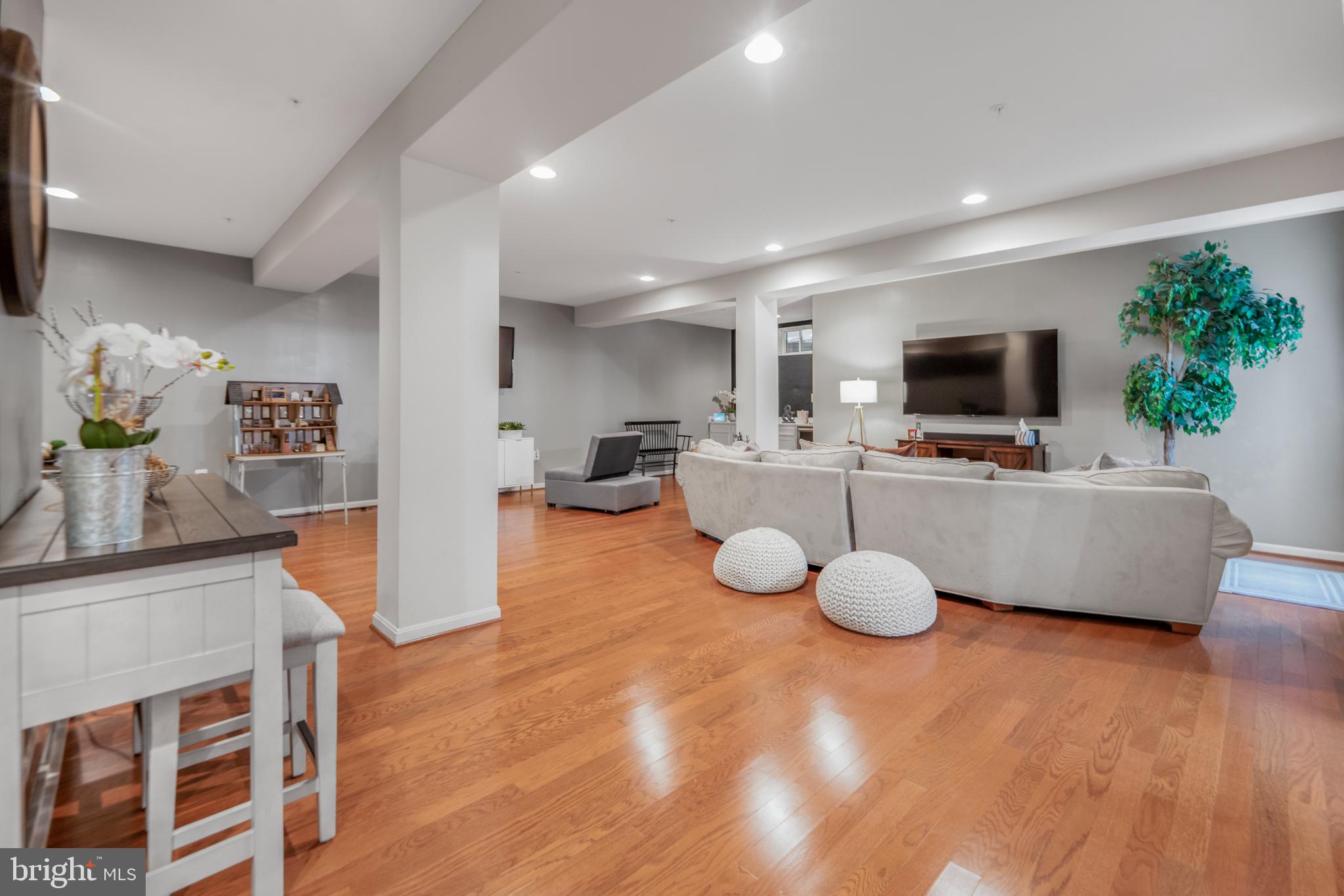 Real estate listing preview #34