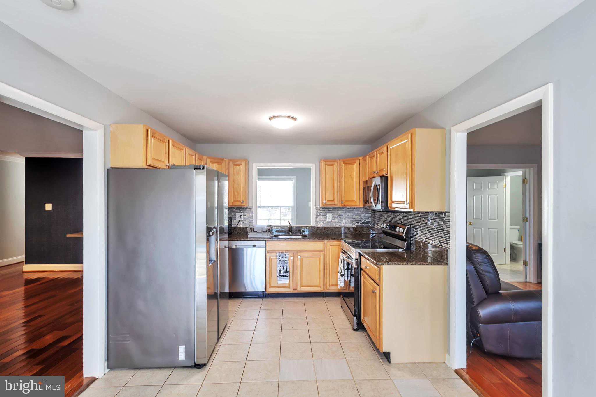 Real estate listing preview #16