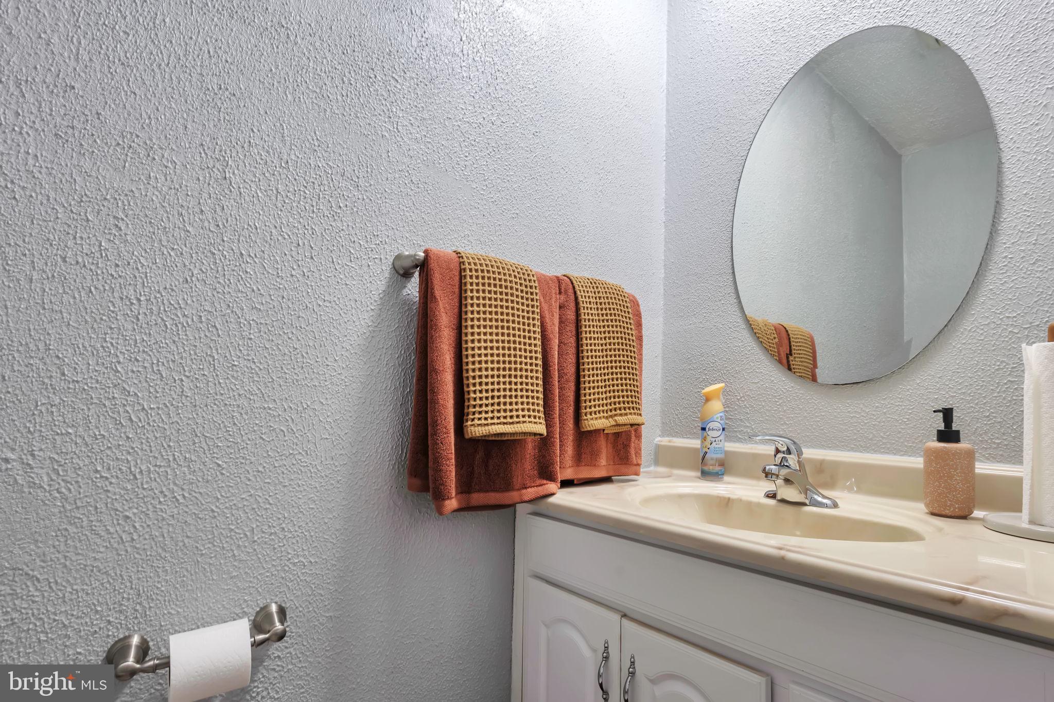 Real estate listing preview #14