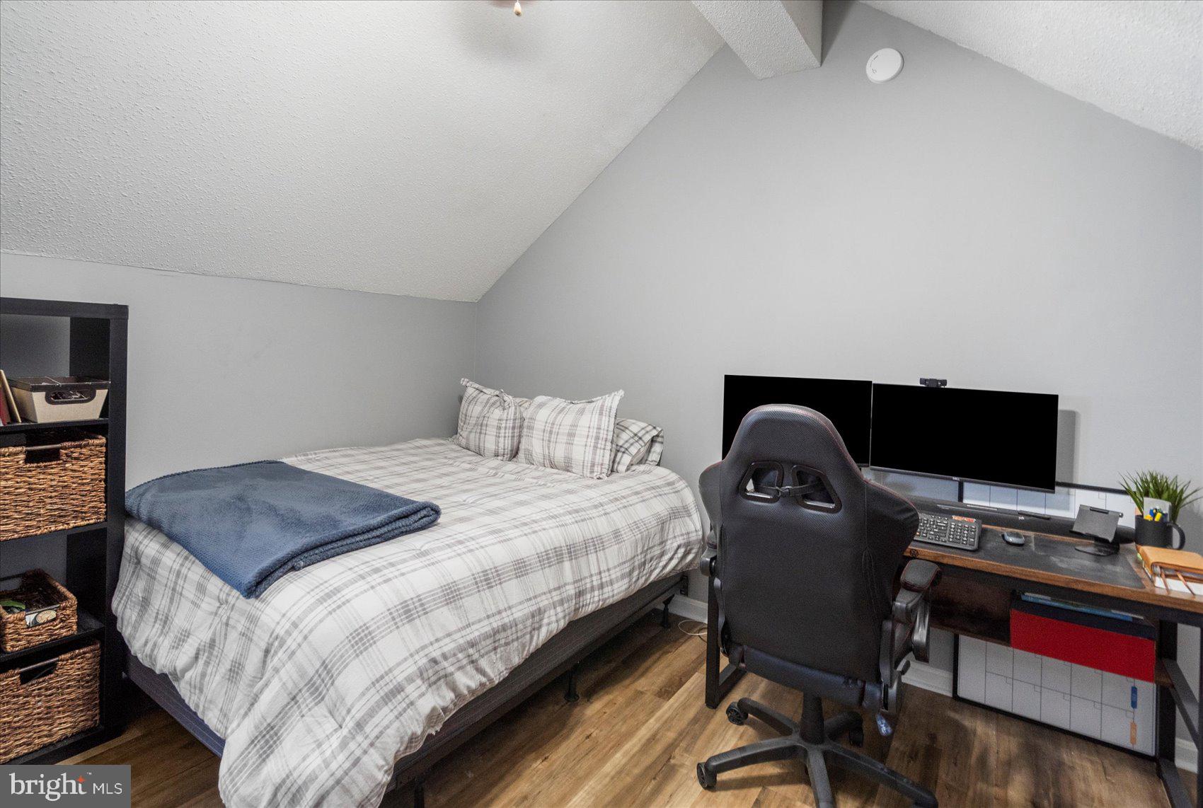 Real estate listing preview #11