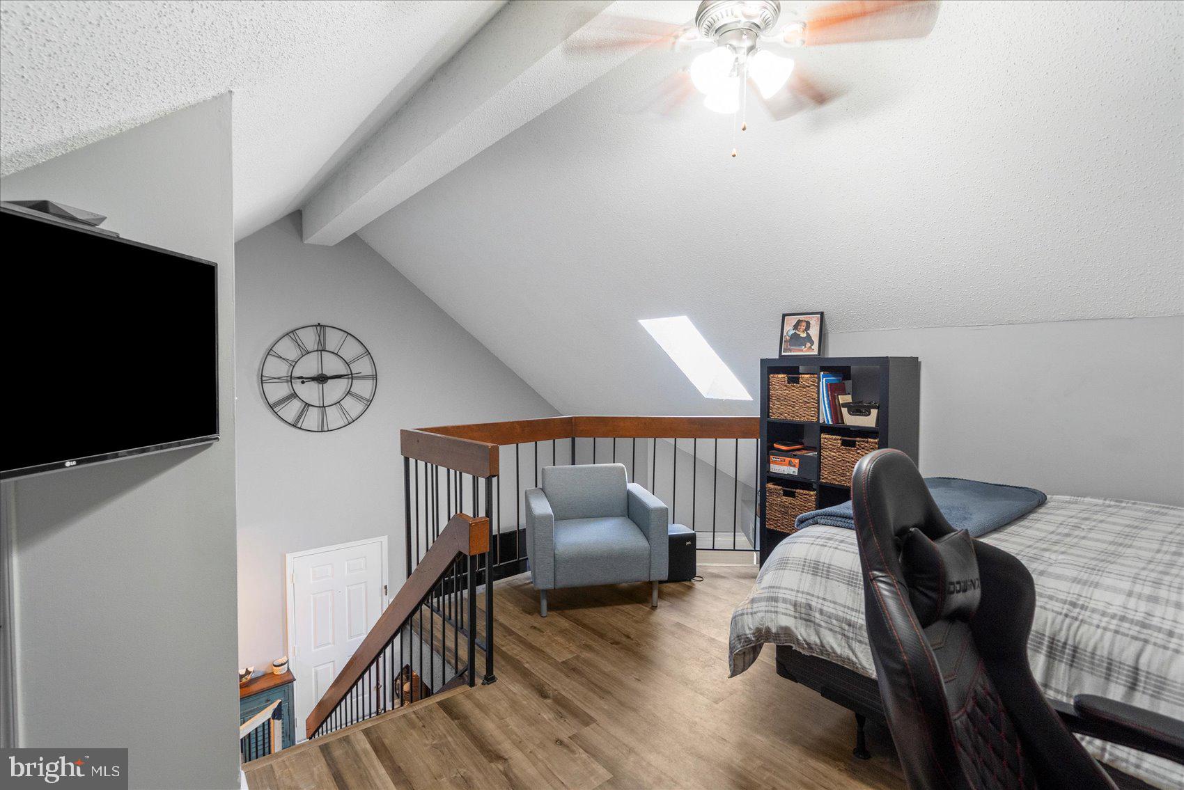 Real estate listing preview #10