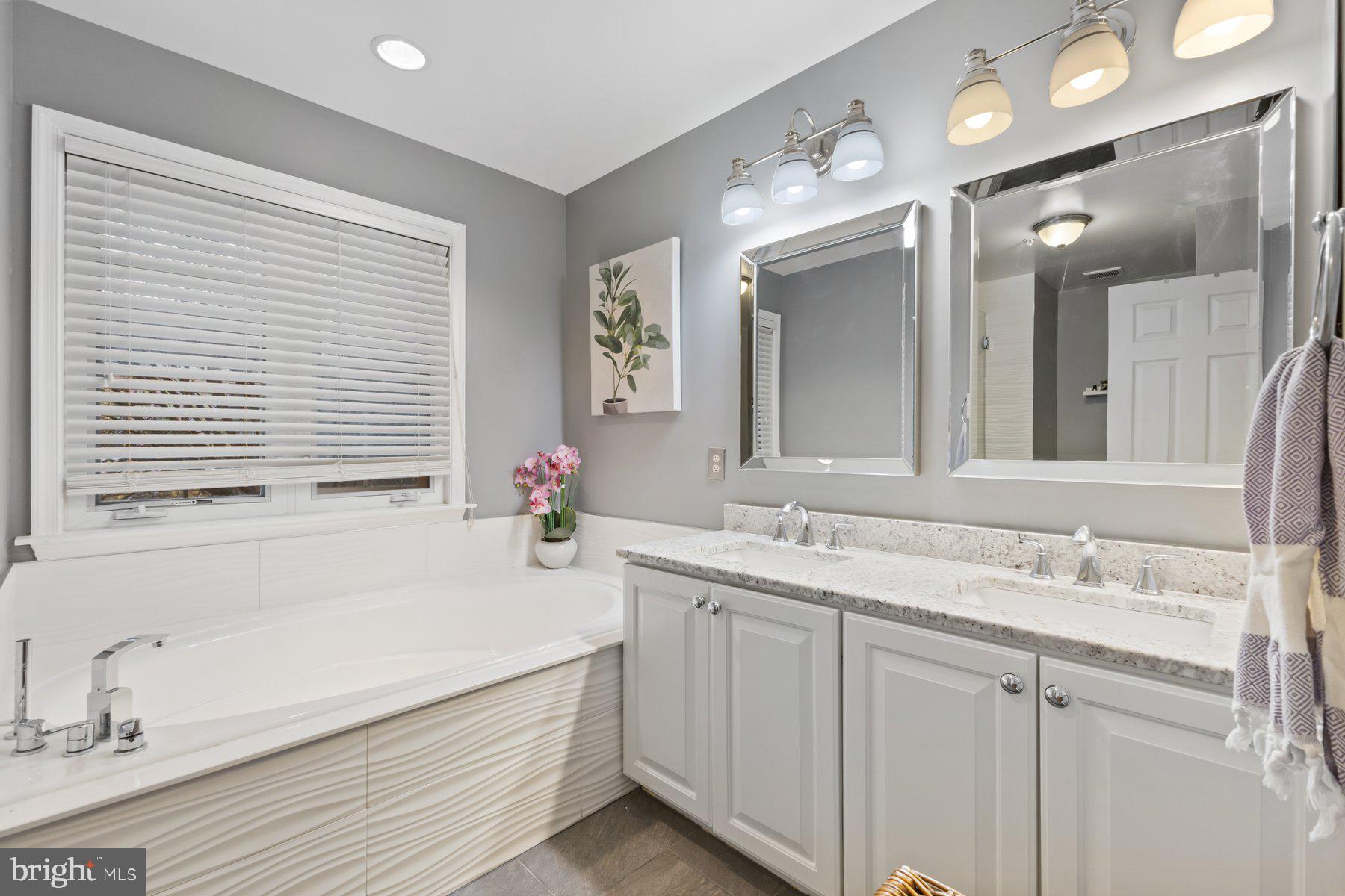 Real estate listing preview #35