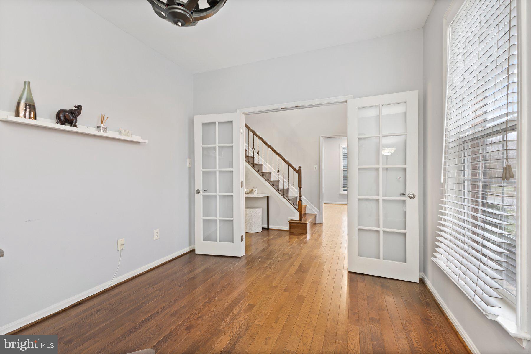 Real estate listing preview #8