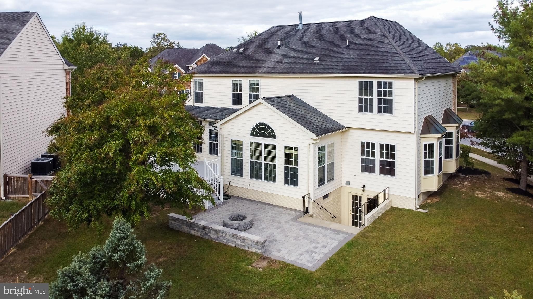 Real estate listing preview #2