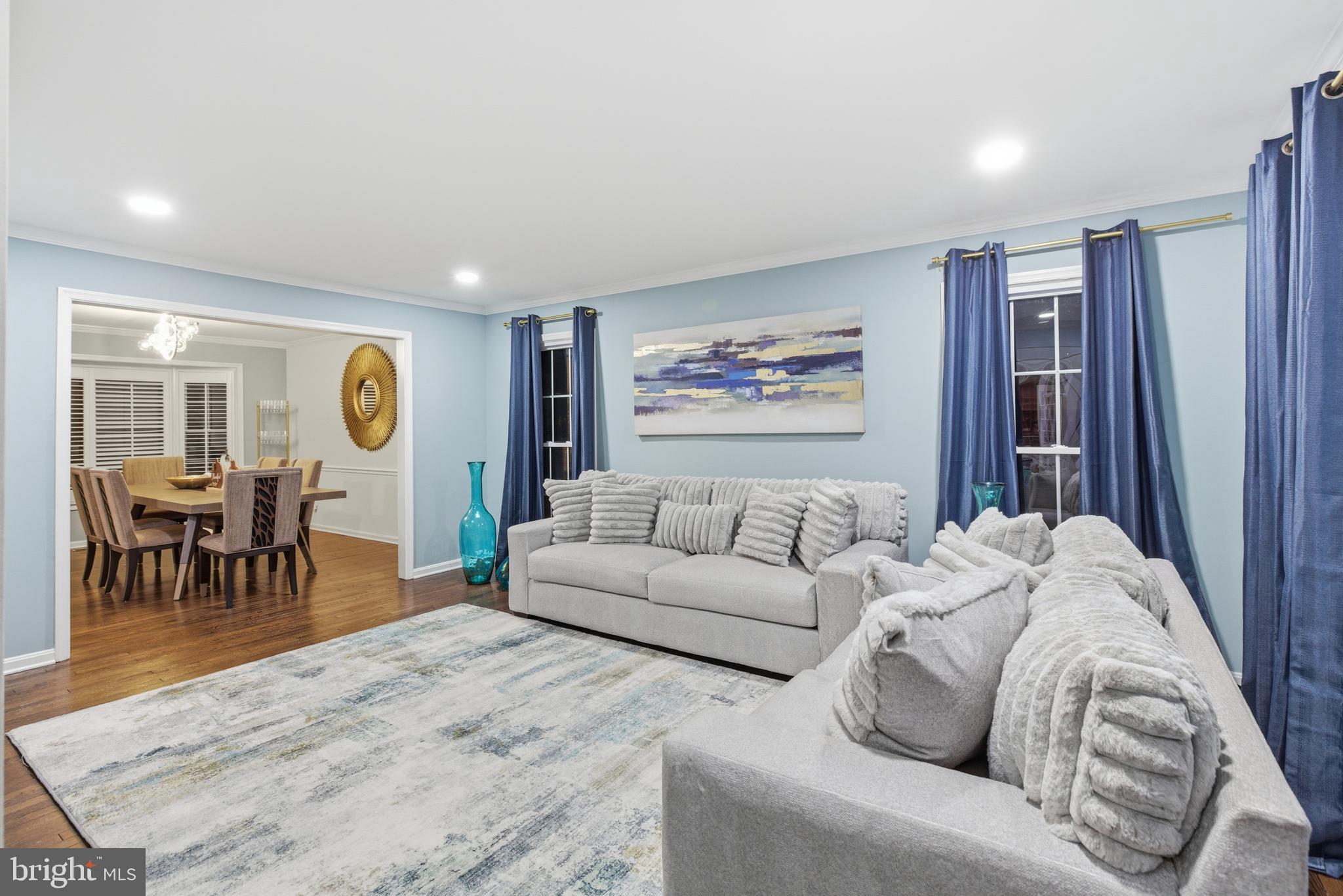 Real estate listing preview #8