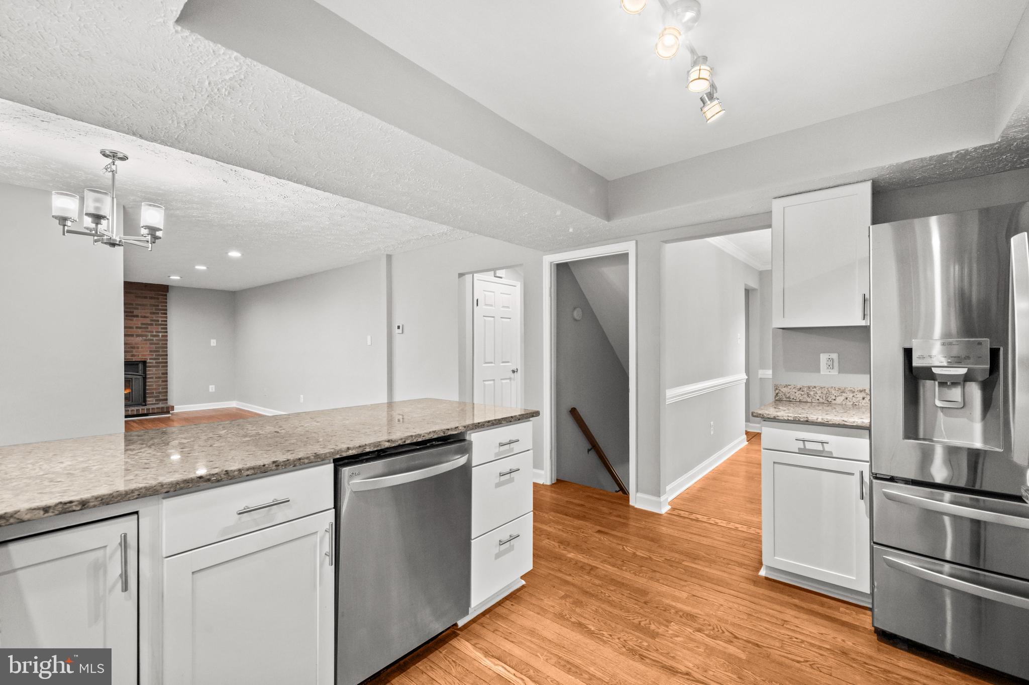 Real estate listing preview #10