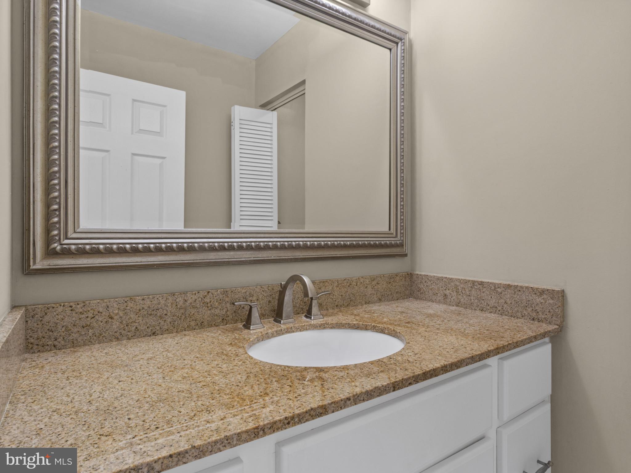 Real estate listing preview #15