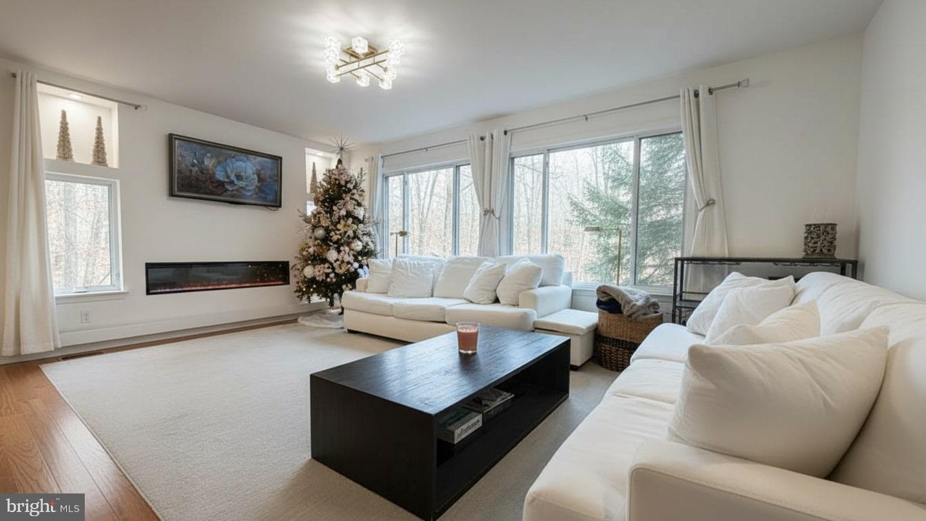 Real estate listing preview #7