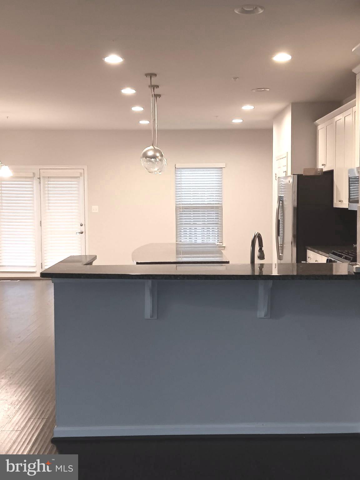 Real estate listing preview #4