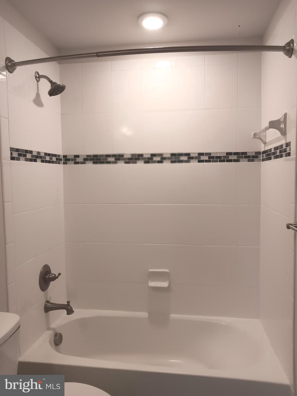 Real estate listing preview #16