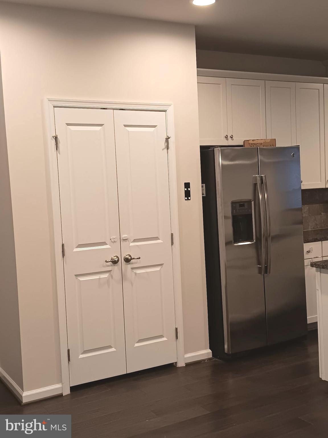 Real estate listing preview #6