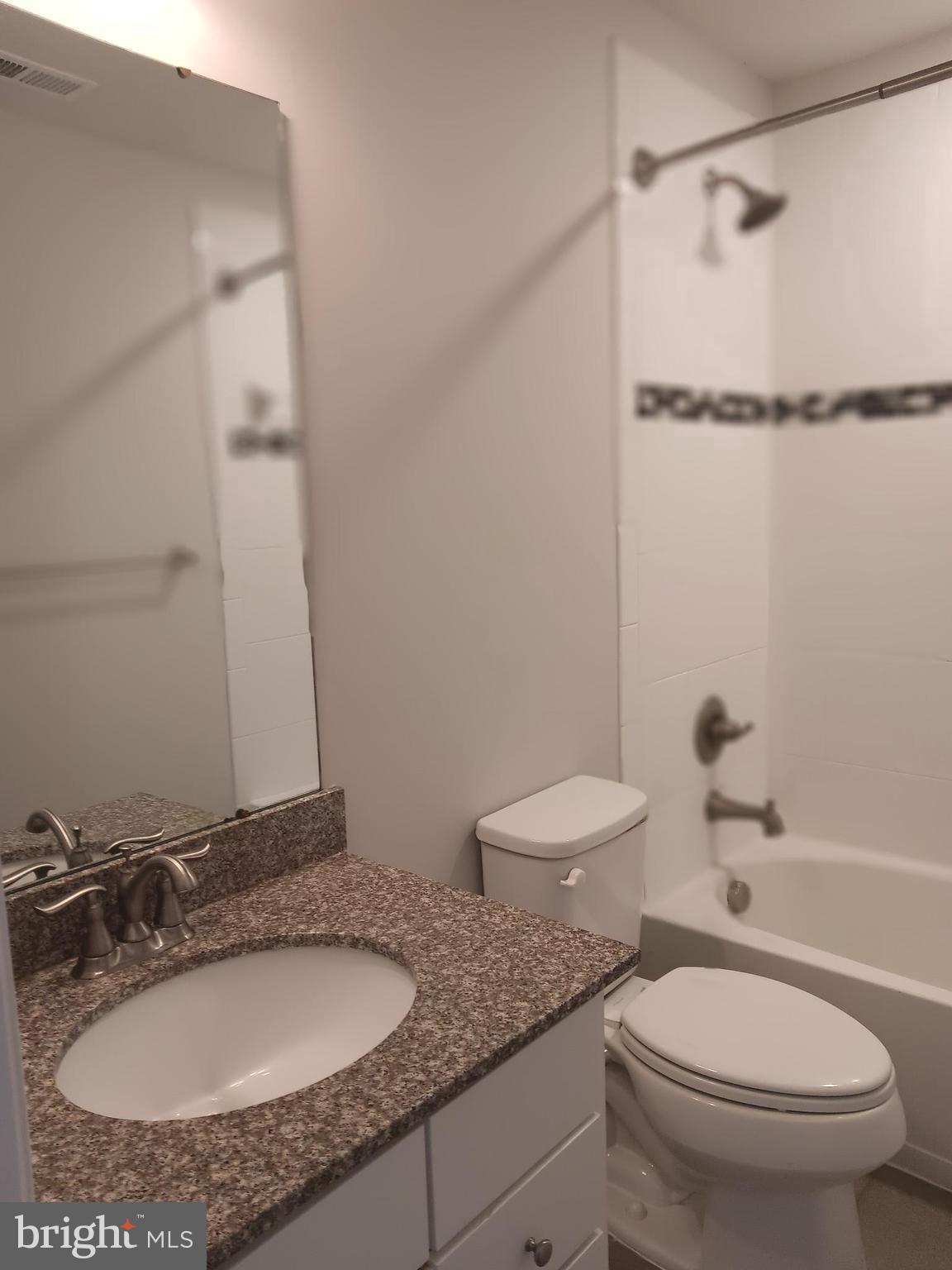 Real estate listing preview #12