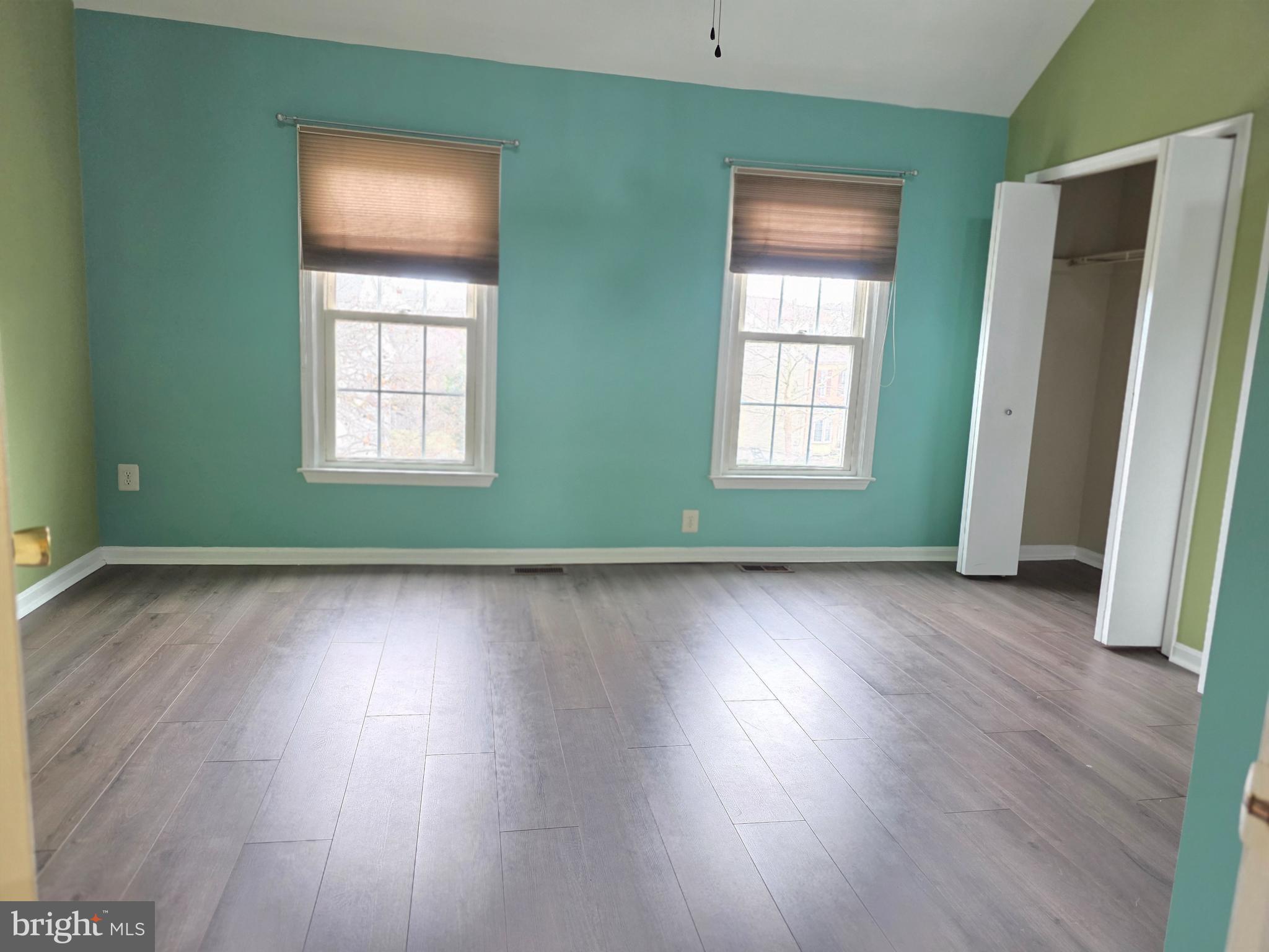 Real estate listing preview #14