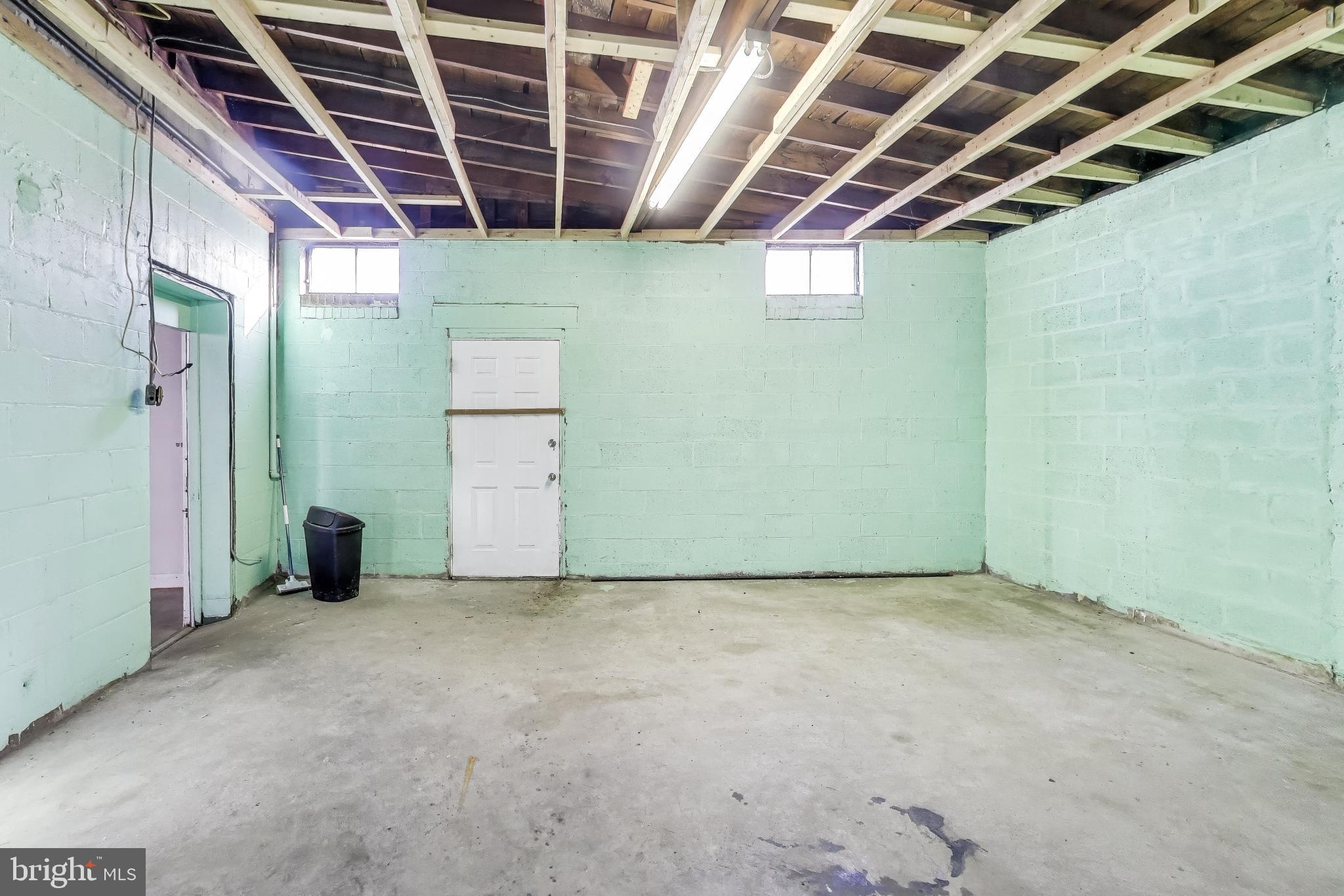 Real estate listing preview #7