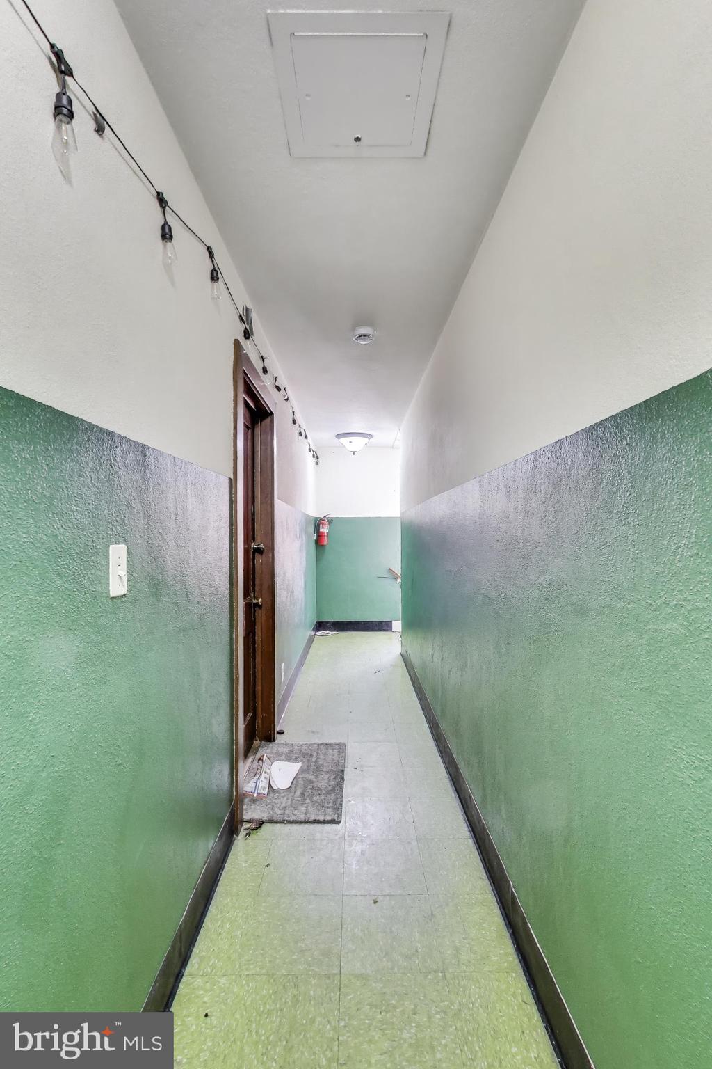 Real estate listing preview #14