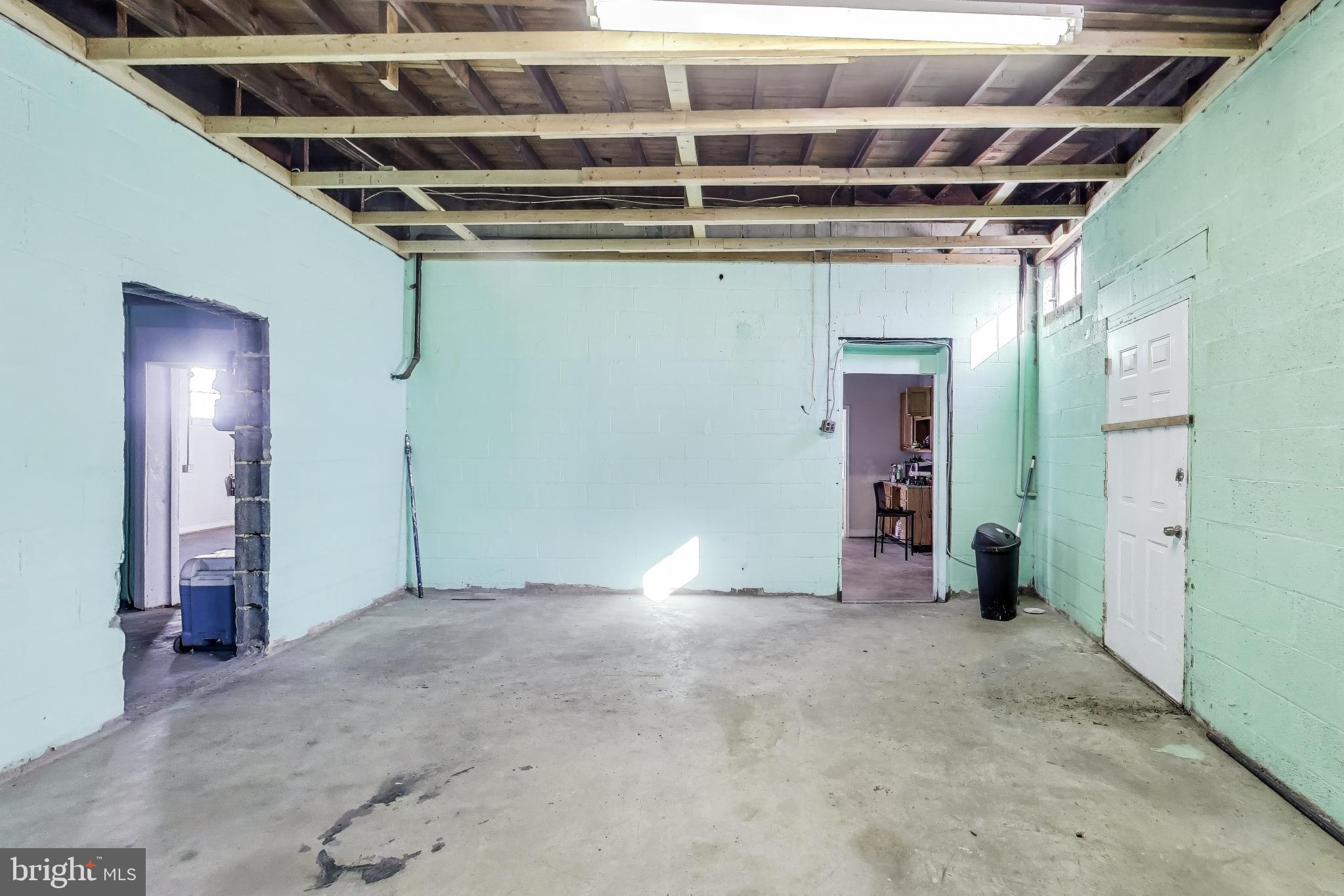 Real estate listing preview #9