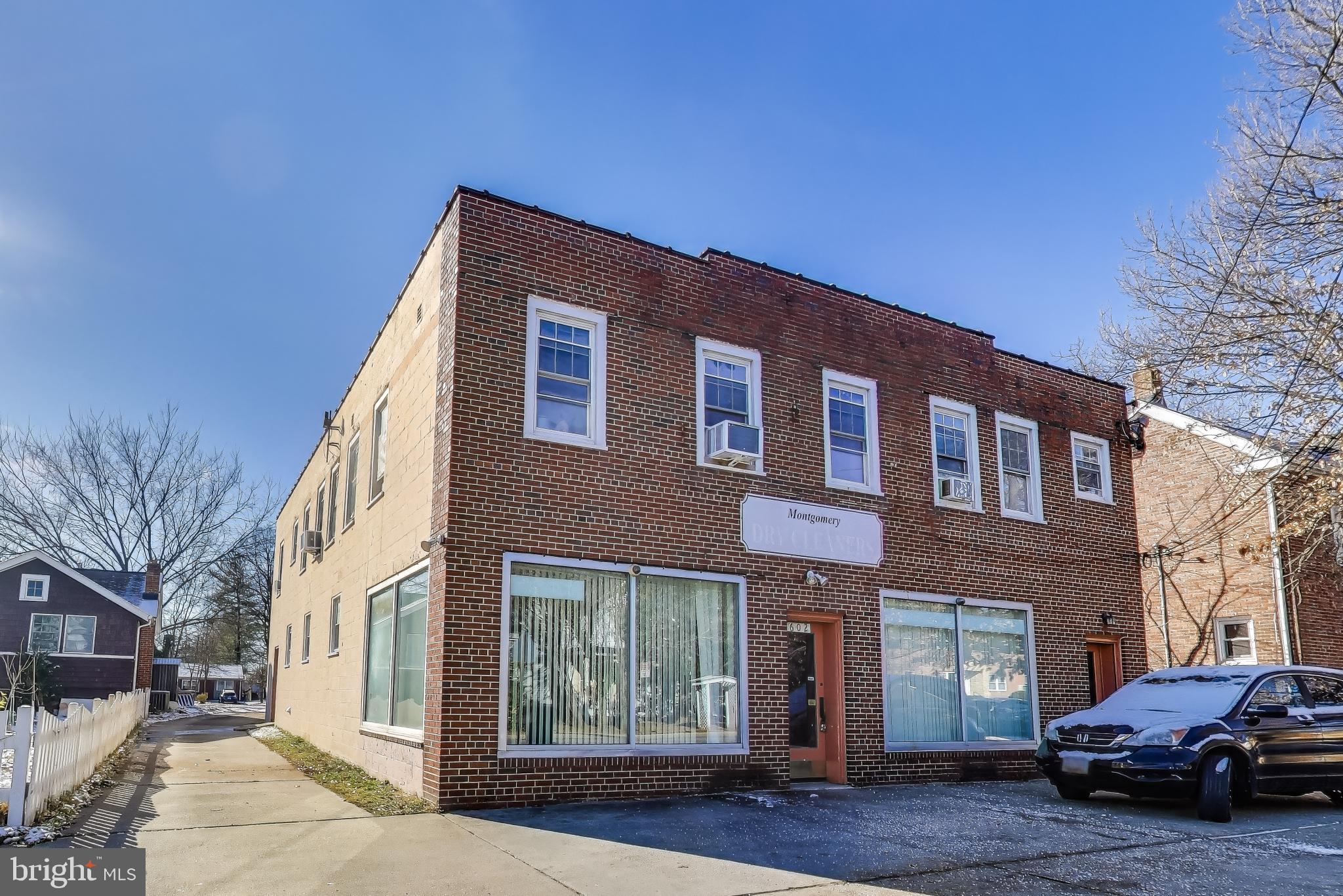 Real estate listing preview #1