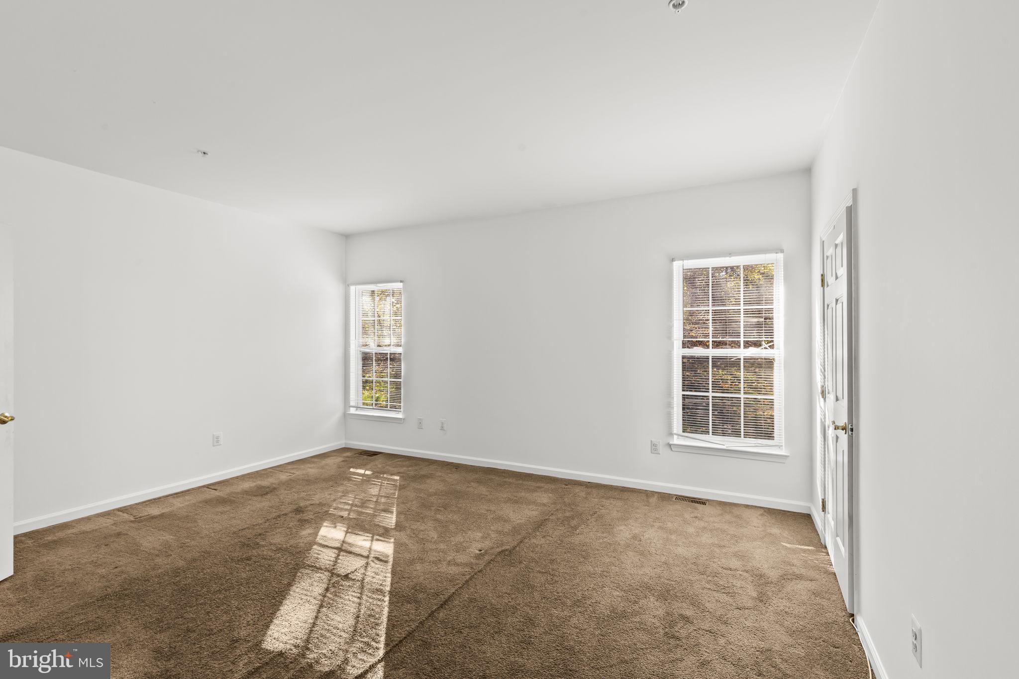 Real estate listing preview #11