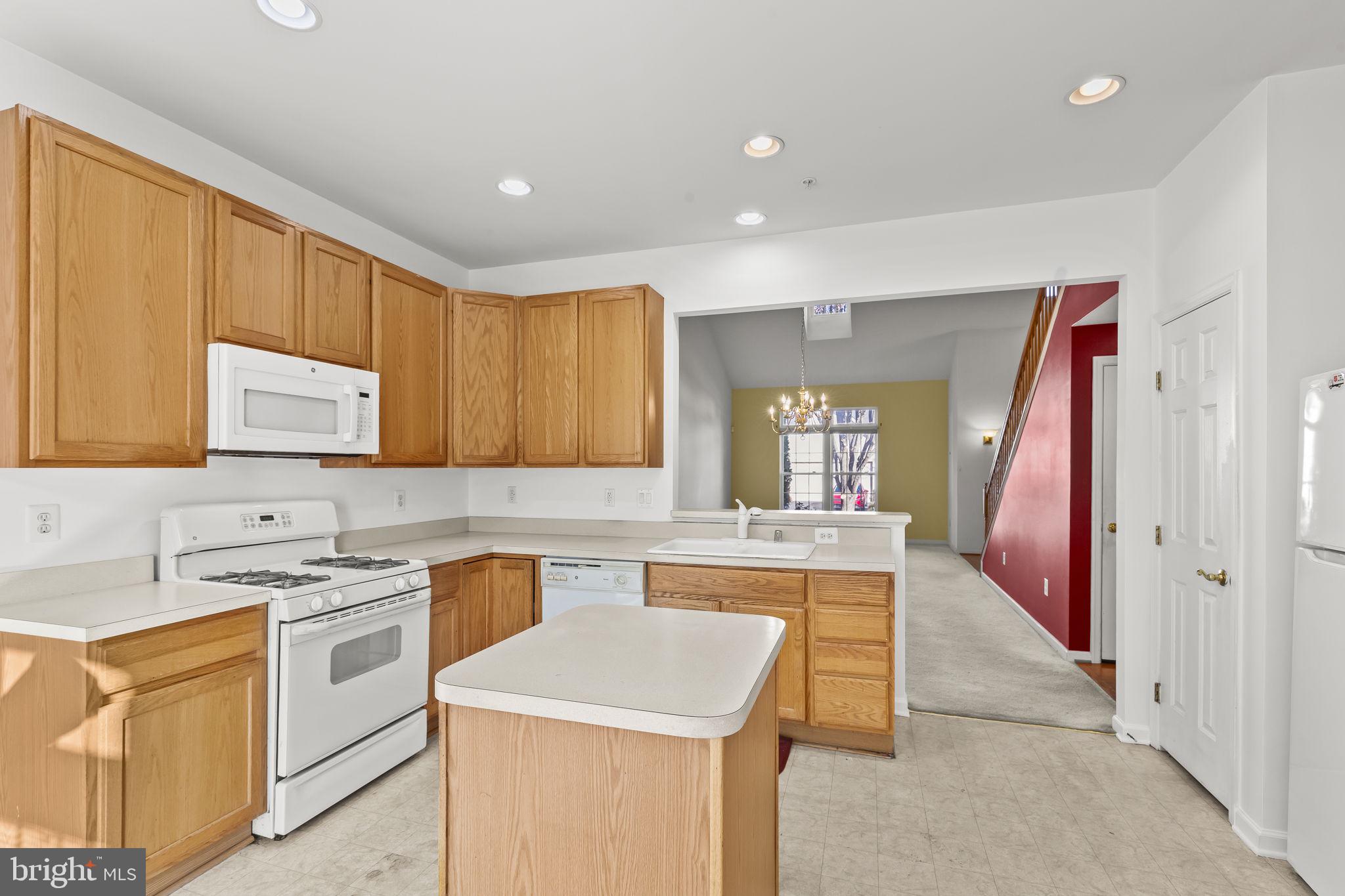 Real estate listing preview #3