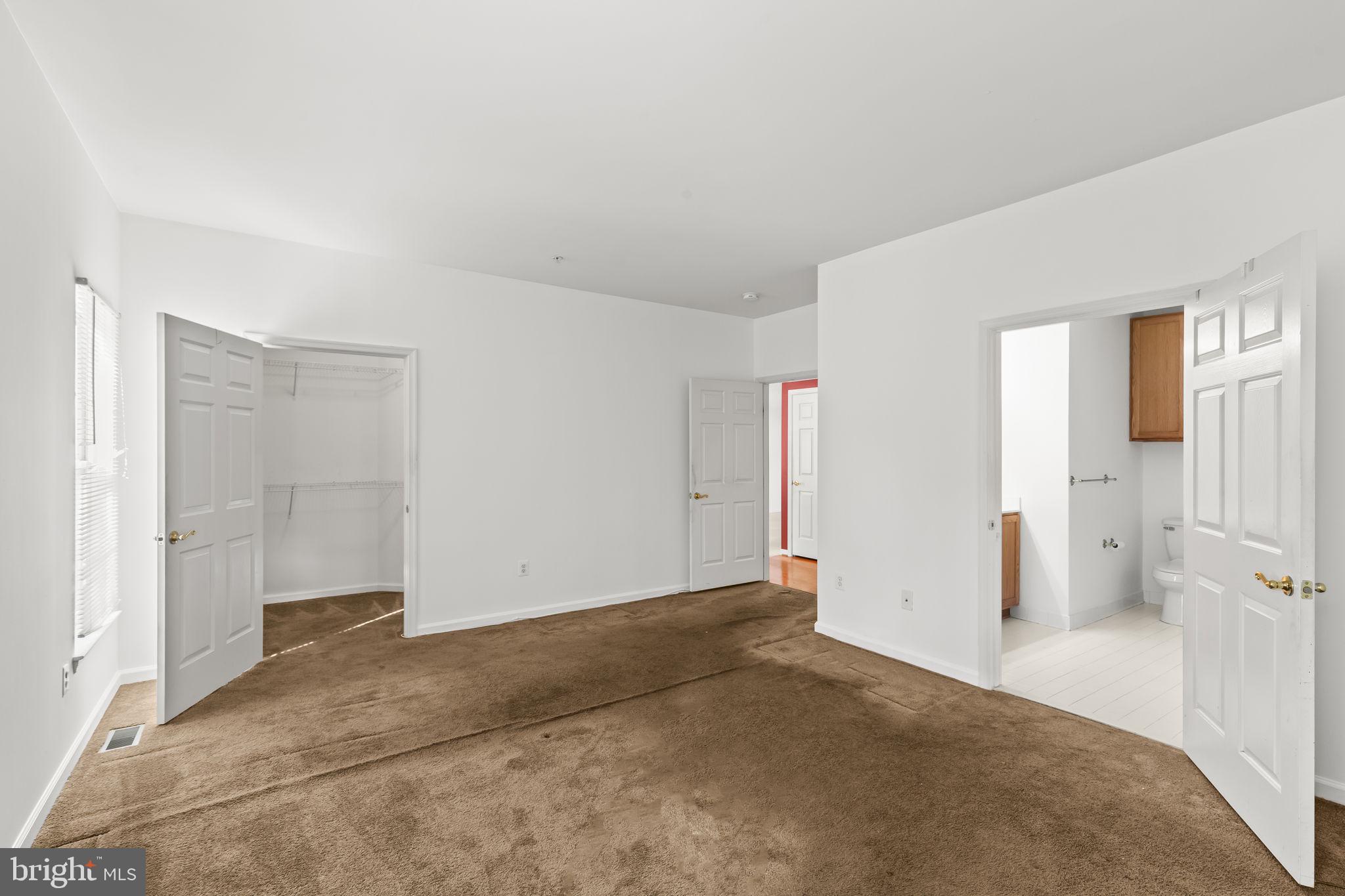 Real estate listing preview #12