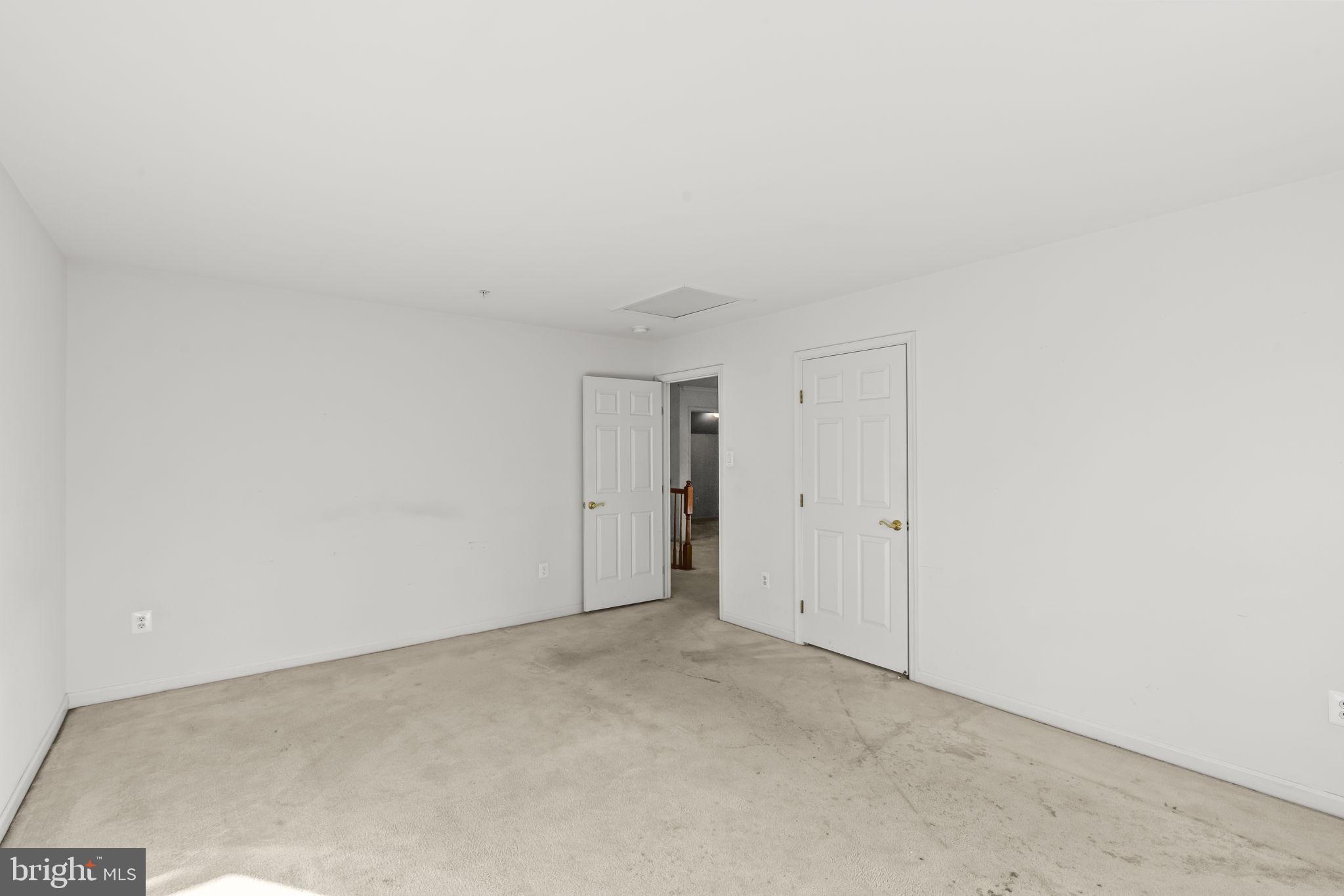 Real estate listing preview #24