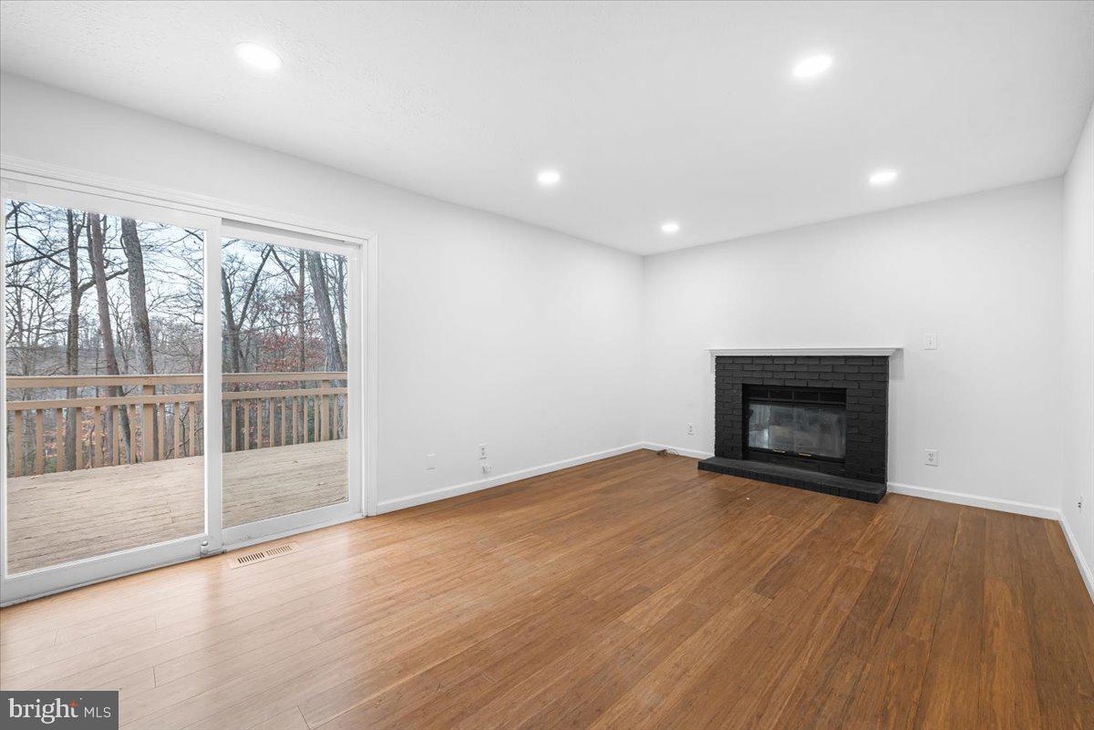 Real estate listing preview #12