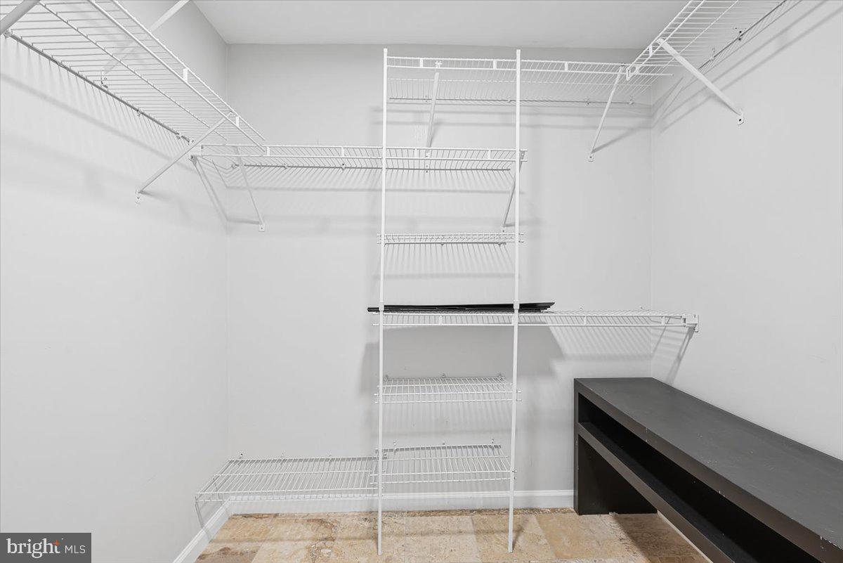 Real estate listing preview #25