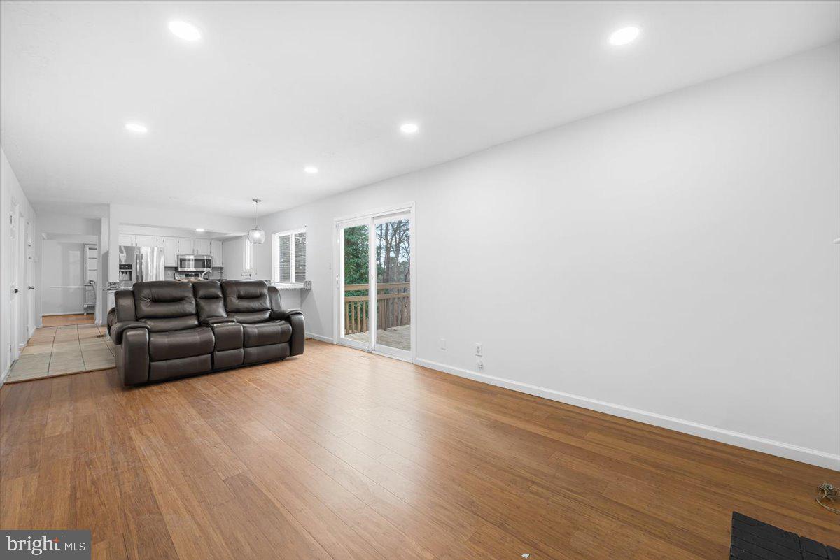 Real estate listing preview #13