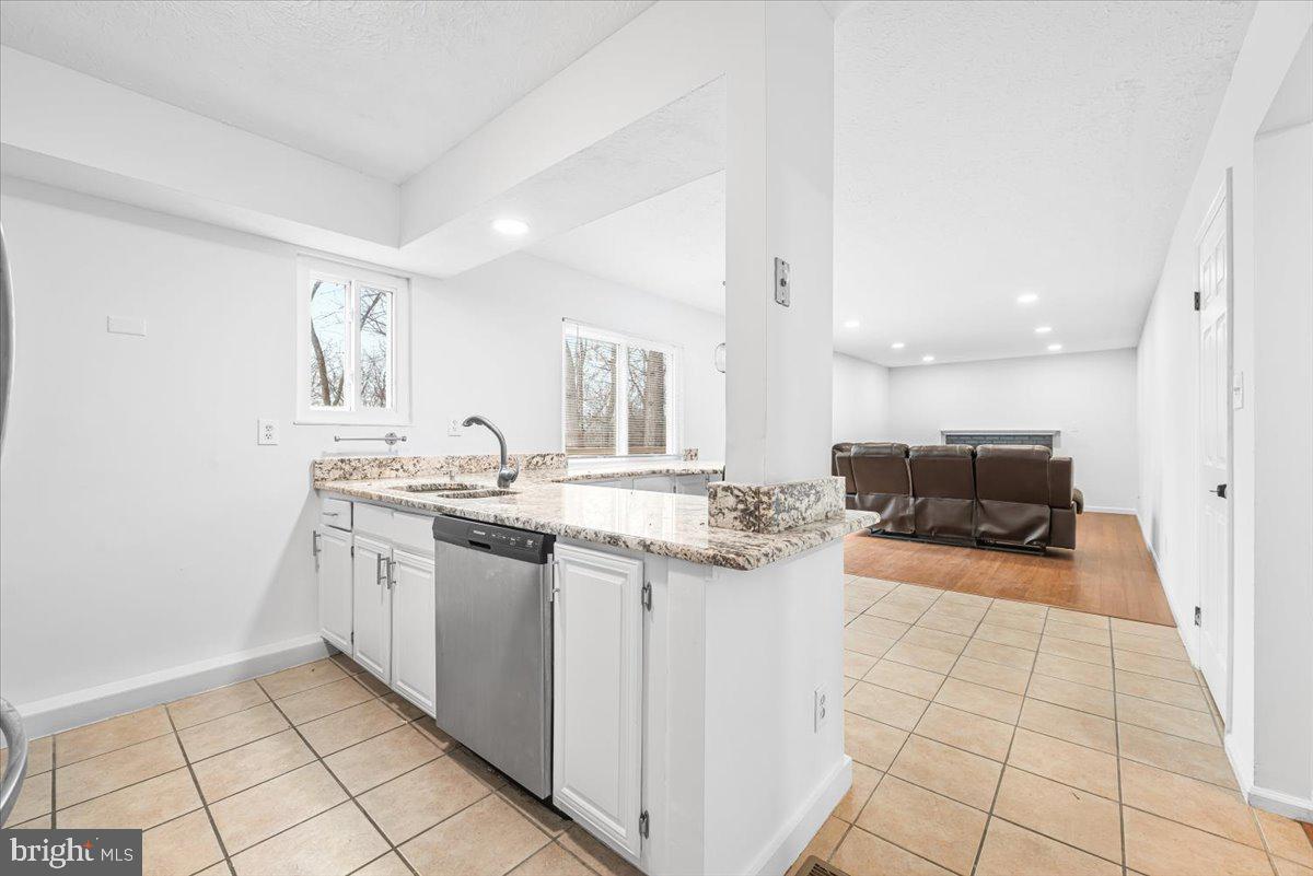 Real estate listing preview #9