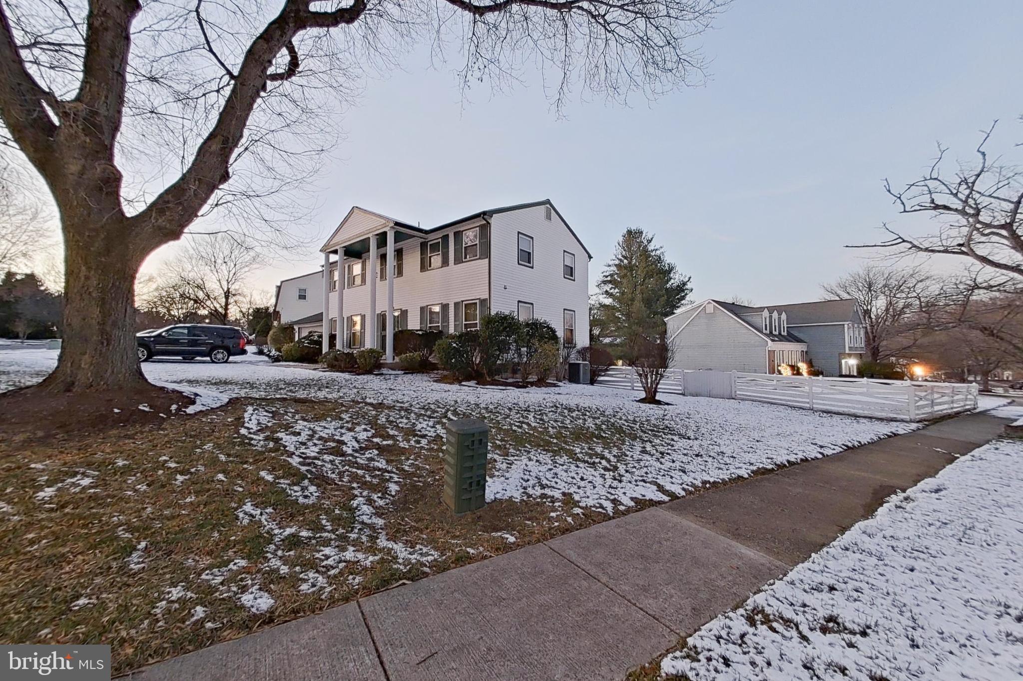 Real estate listing preview #2