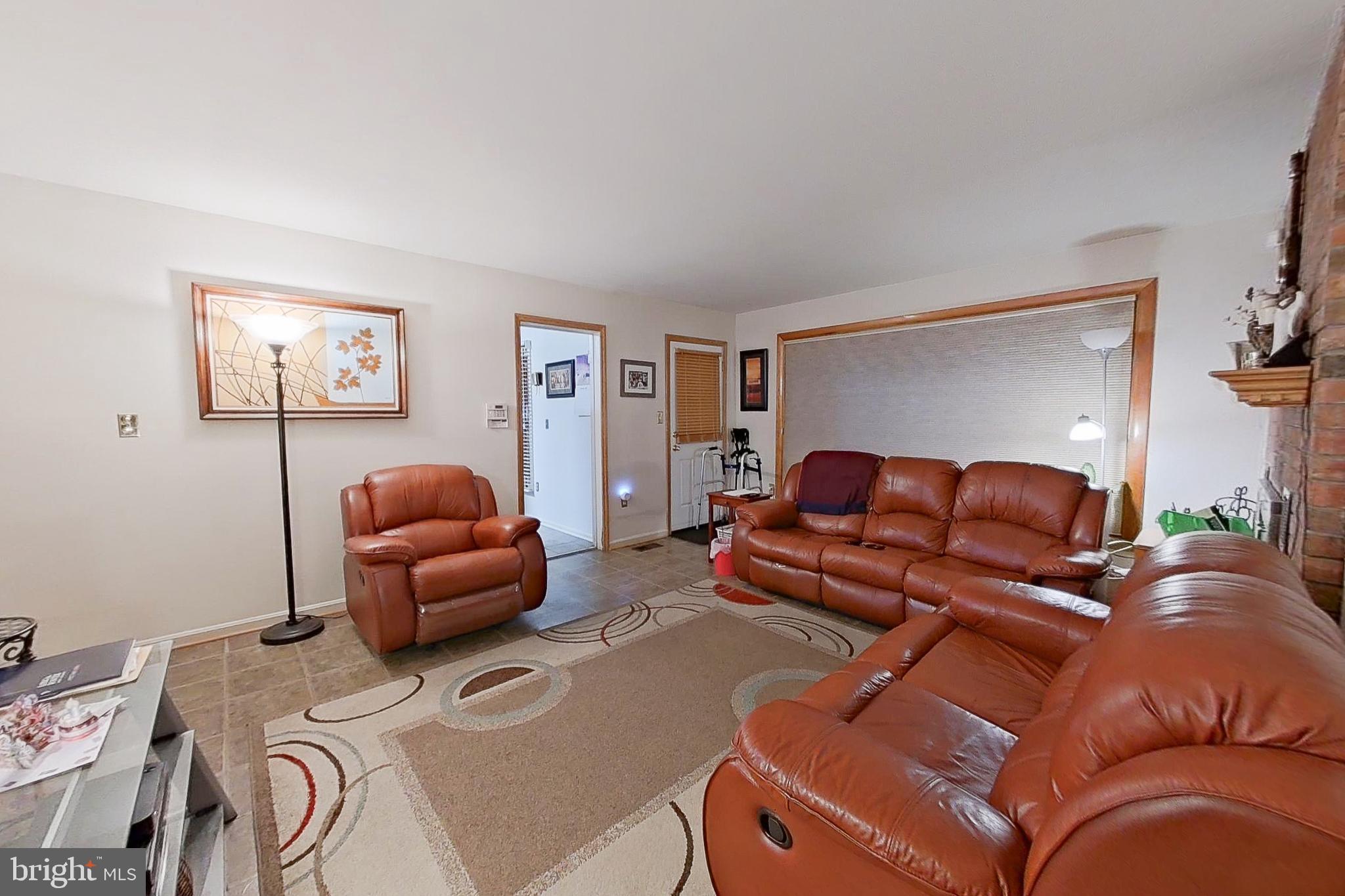 Real estate listing preview #8