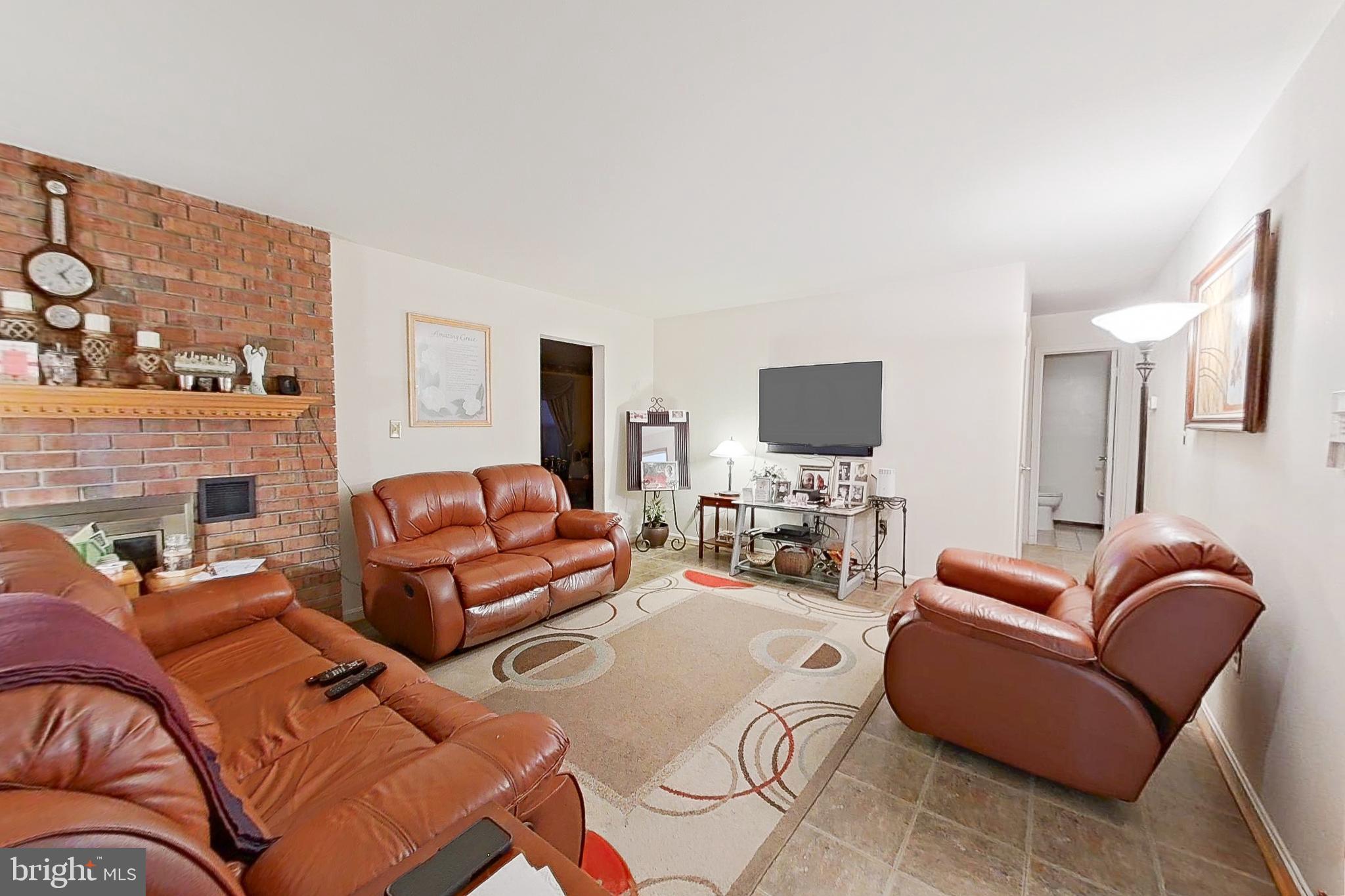 Real estate listing preview #7