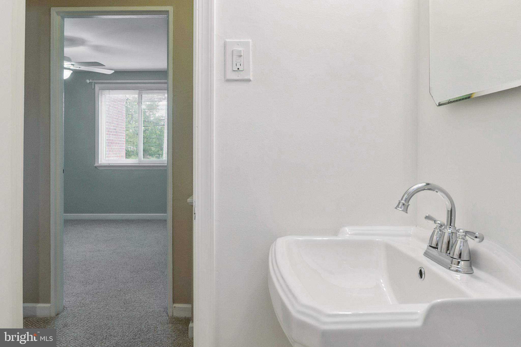 Real estate listing preview #14