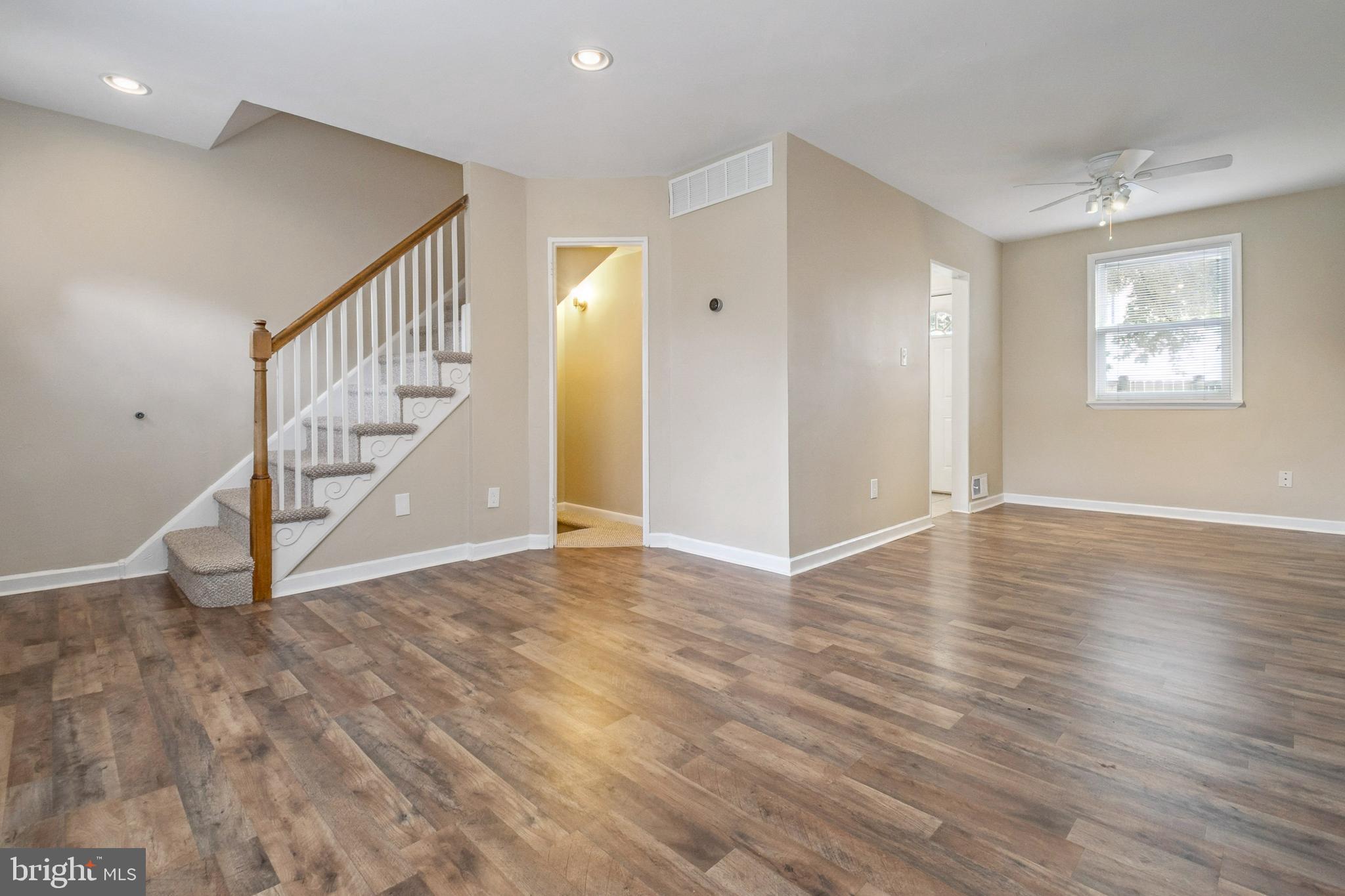 Real estate listing preview #4