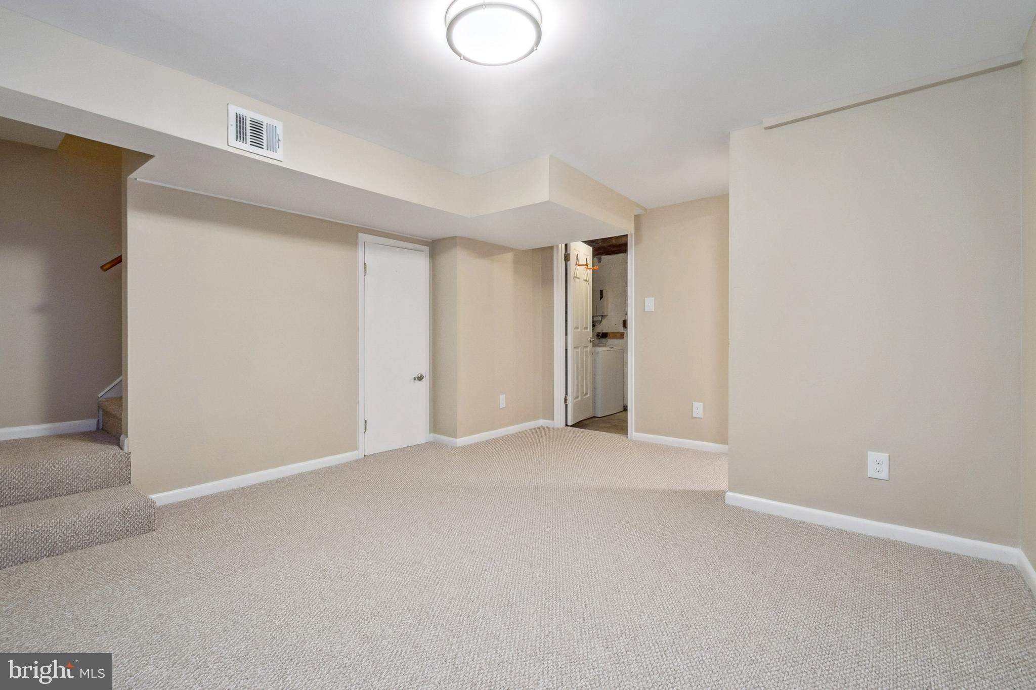 Real estate listing preview #17