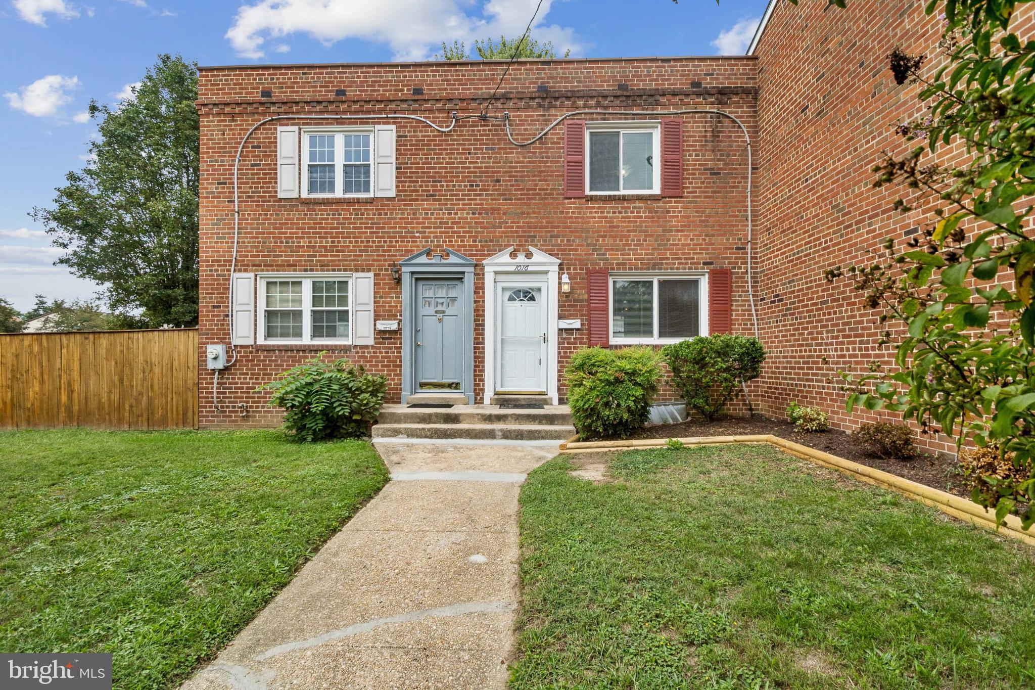 Real estate listing preview #1