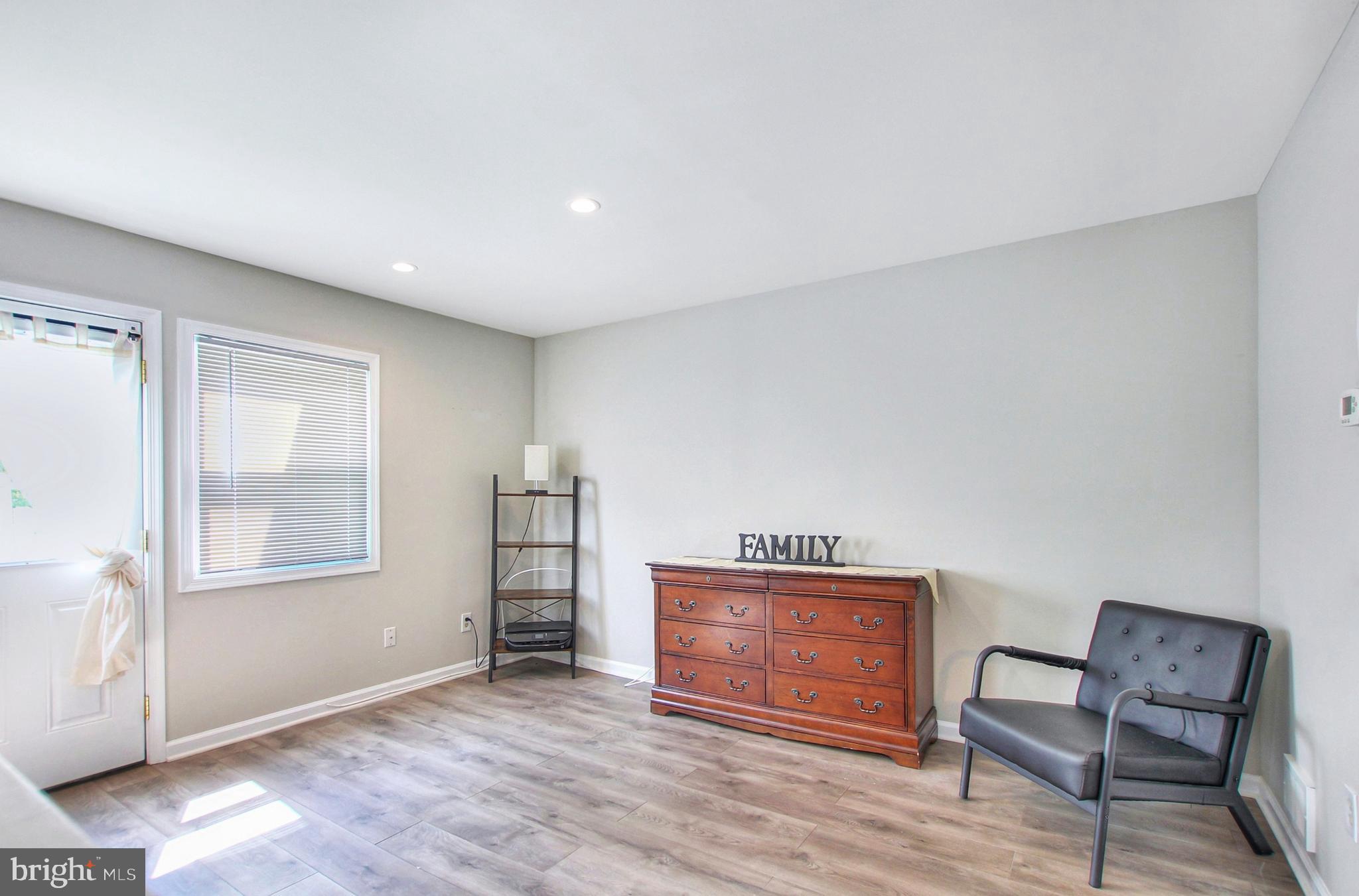 Real estate listing preview #11