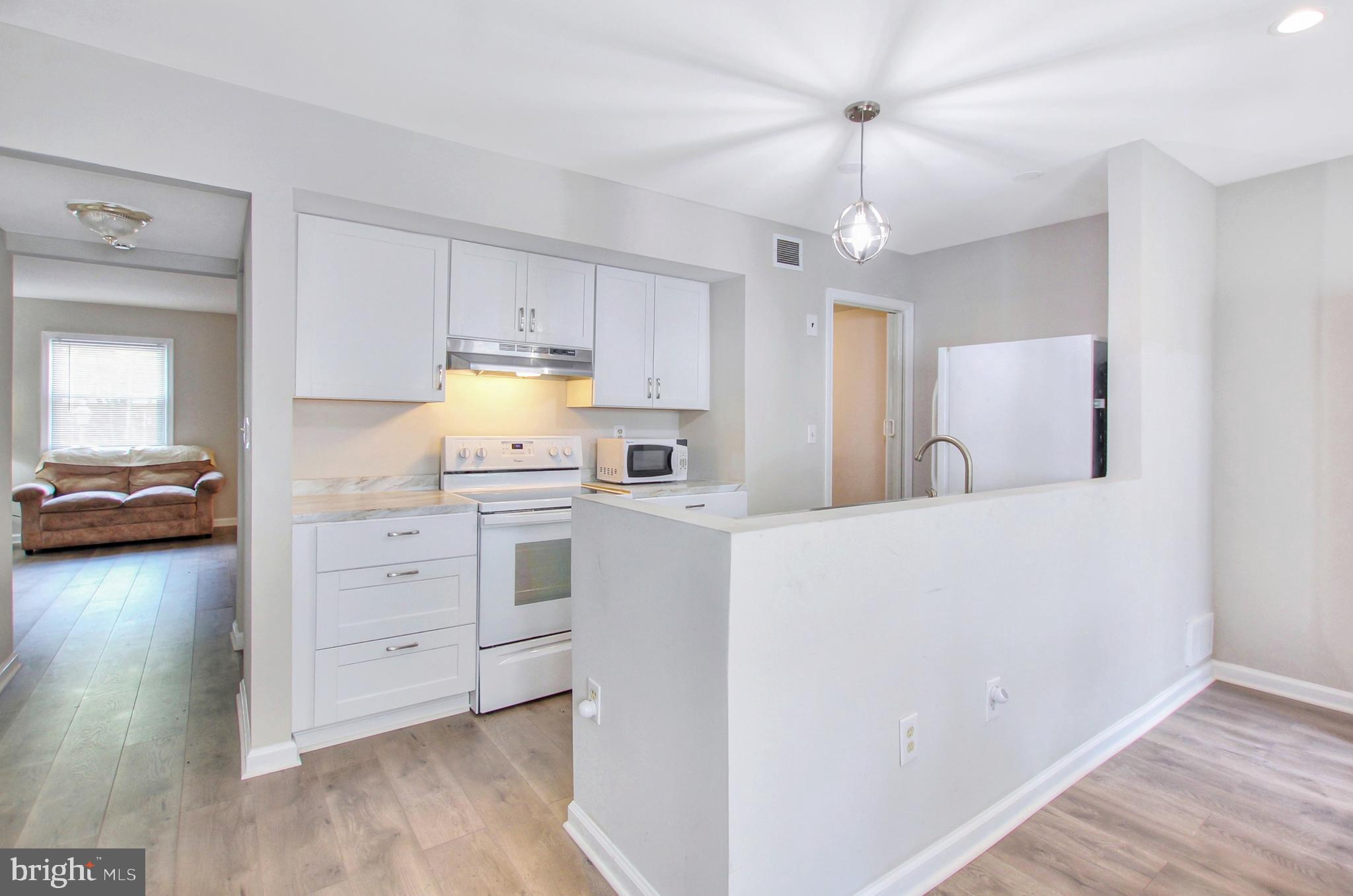 Real estate listing preview #15