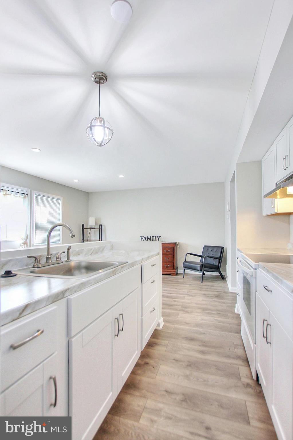 Real estate listing preview #18