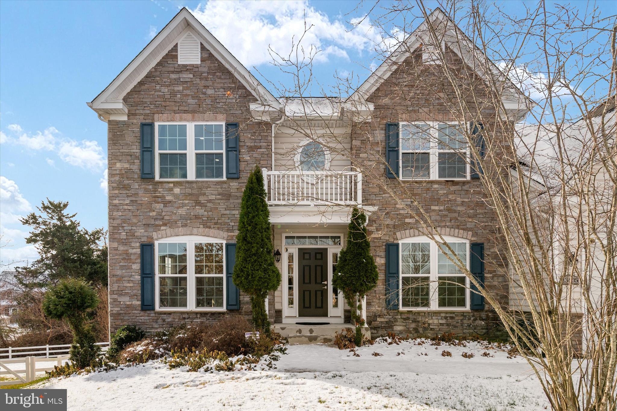 Real estate listing preview #3