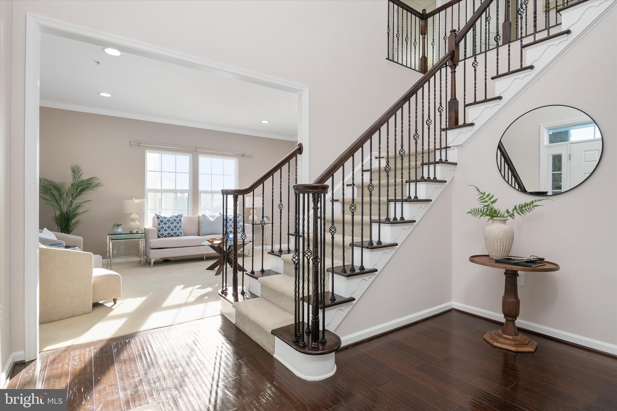 Real estate listing preview #5